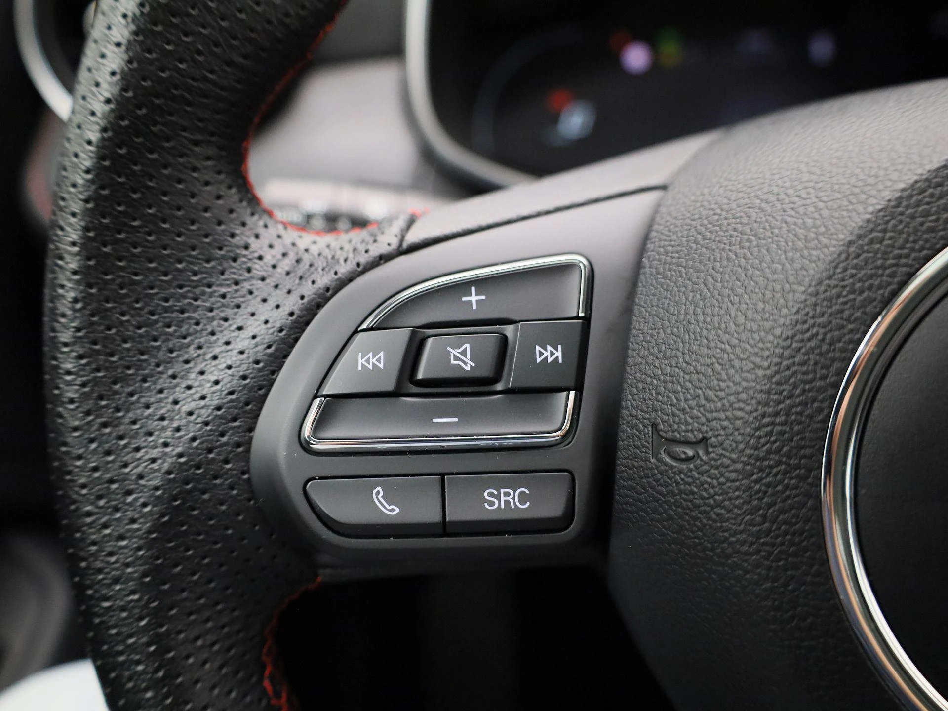MG-ZS EV-image-17