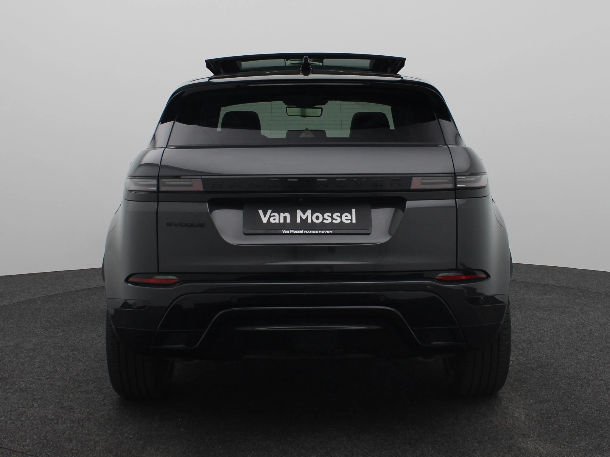 Land Rover-Range Rover Evoque-image-4