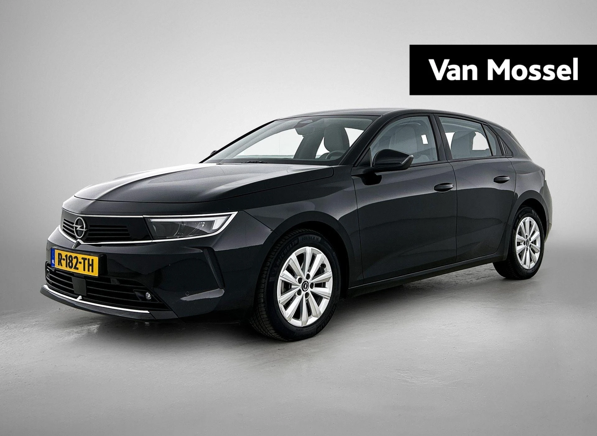 Opel-Astra-image-0