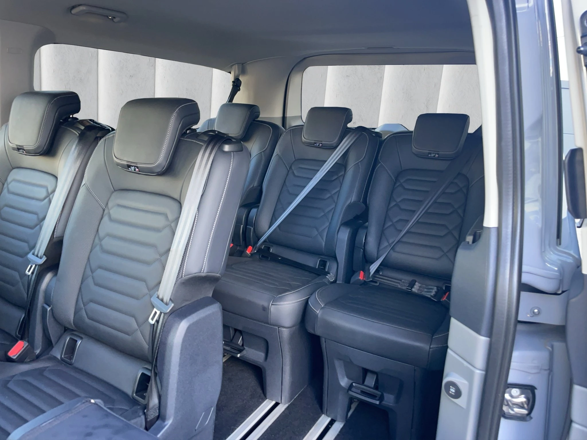 Ford-Tourneo Custom-image-11