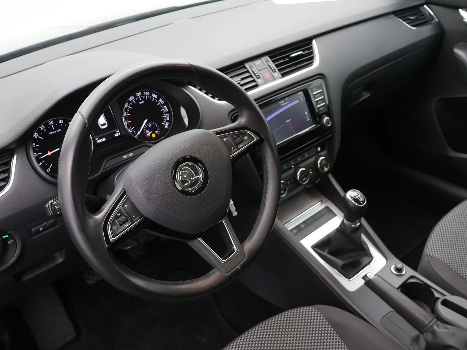 Škoda Octavia Combi Octavia Combi Ambition 1,.6TDI 90PK *TREKHAAK*NAVI*CRUISE CONTROL*DAB RADIO*AIRCO*BLTH*...*