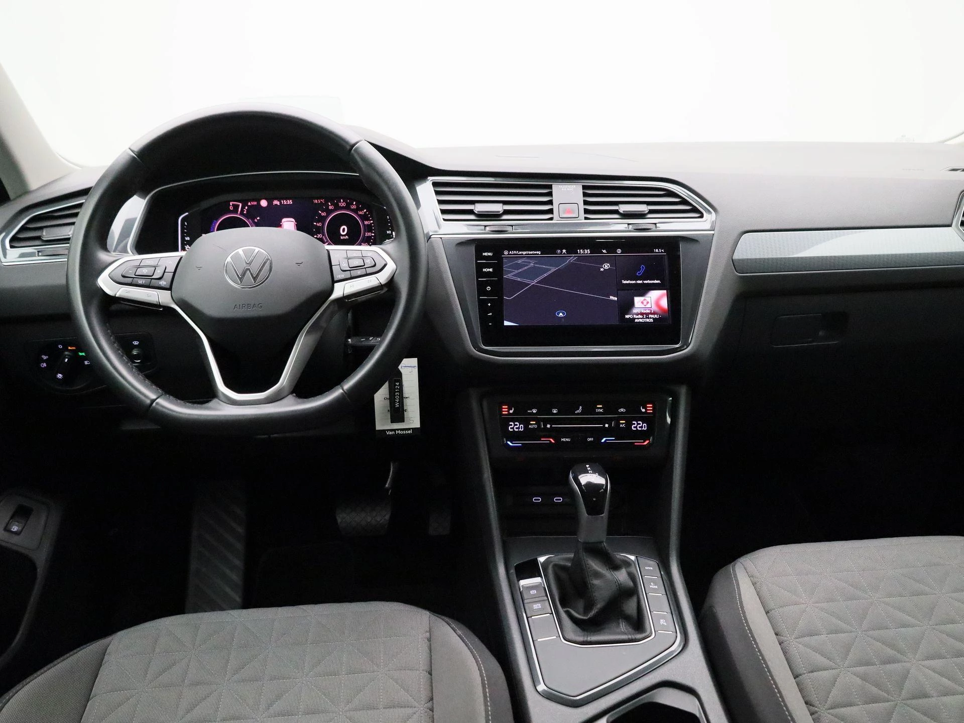 Volkswagen-Tiguan-image-6