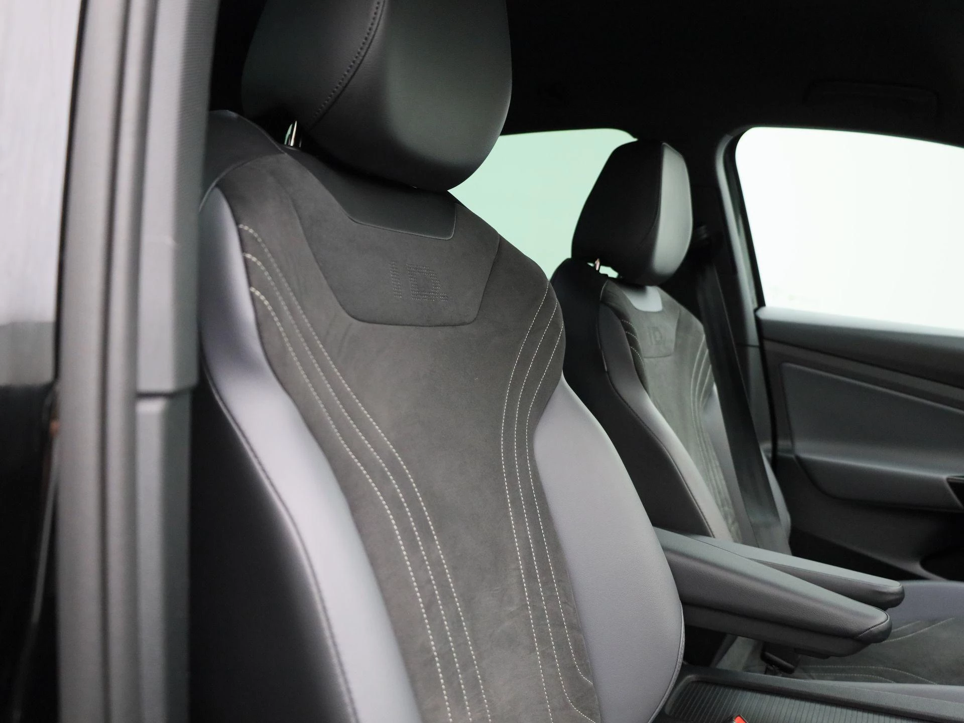 Volkswagen-ID.5-image-35