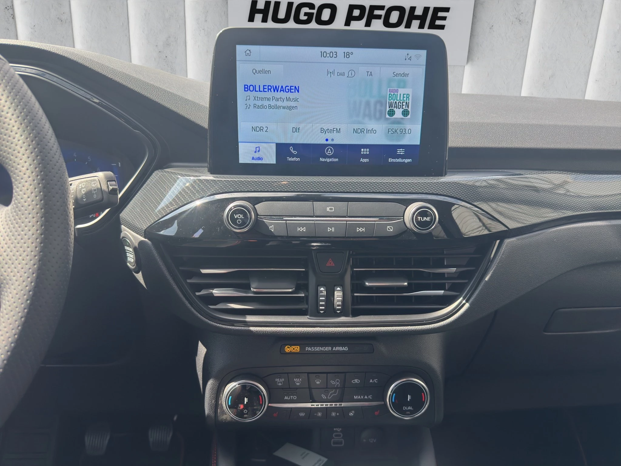 Ford Kuga ST-Line X*PANO*AHK*KAM*ACC*NAVI*SOUND-SYS.