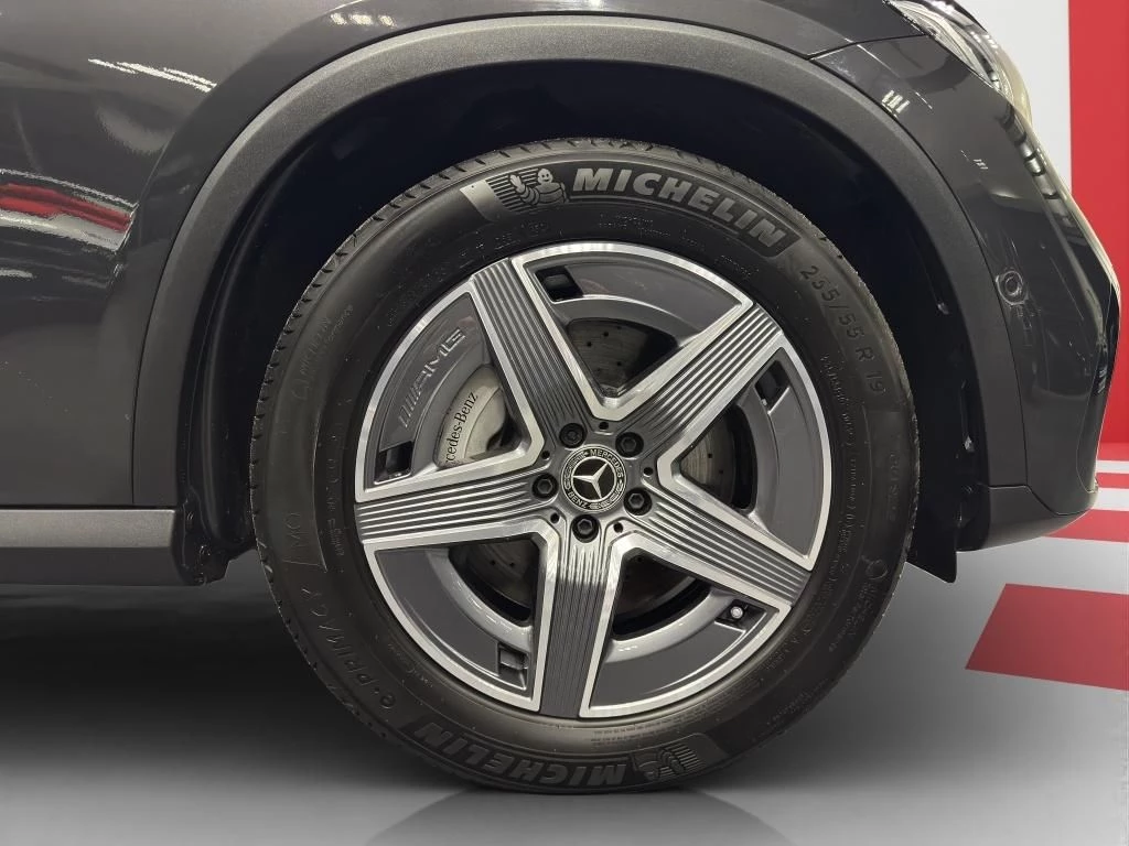 Mercedes-Benz GLC 300 d 4M AMG AHK MBUX SHZ KEYLESS-GO AMG LineX254 GLC 300 d 4M AMG AHK MBUX SHZ KEYLESS-GO AMG Line