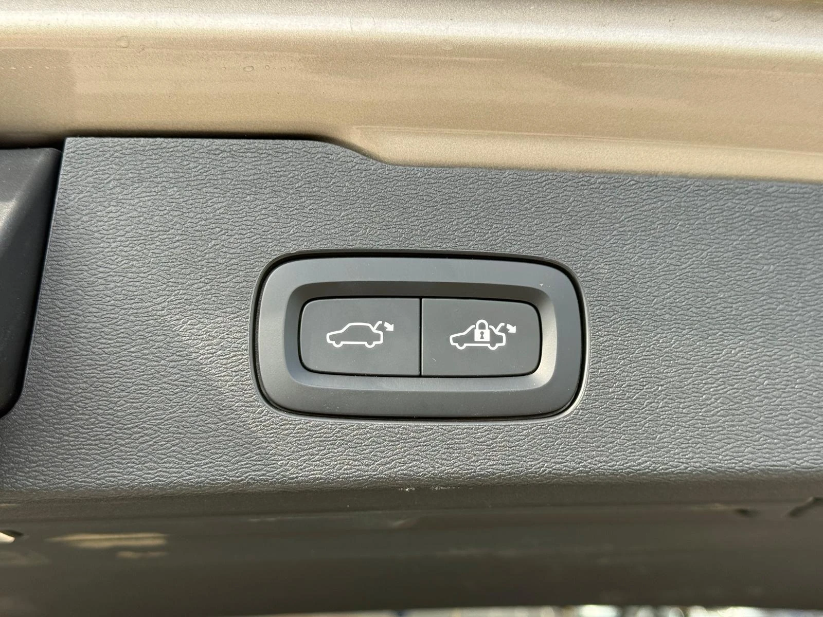 Volvo-V60-image-12