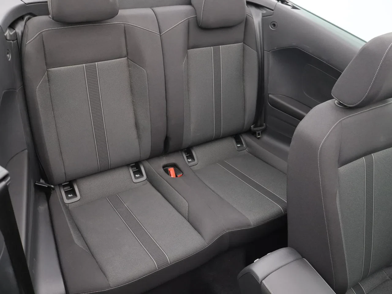 Volkswagen-T-Roc-image-22