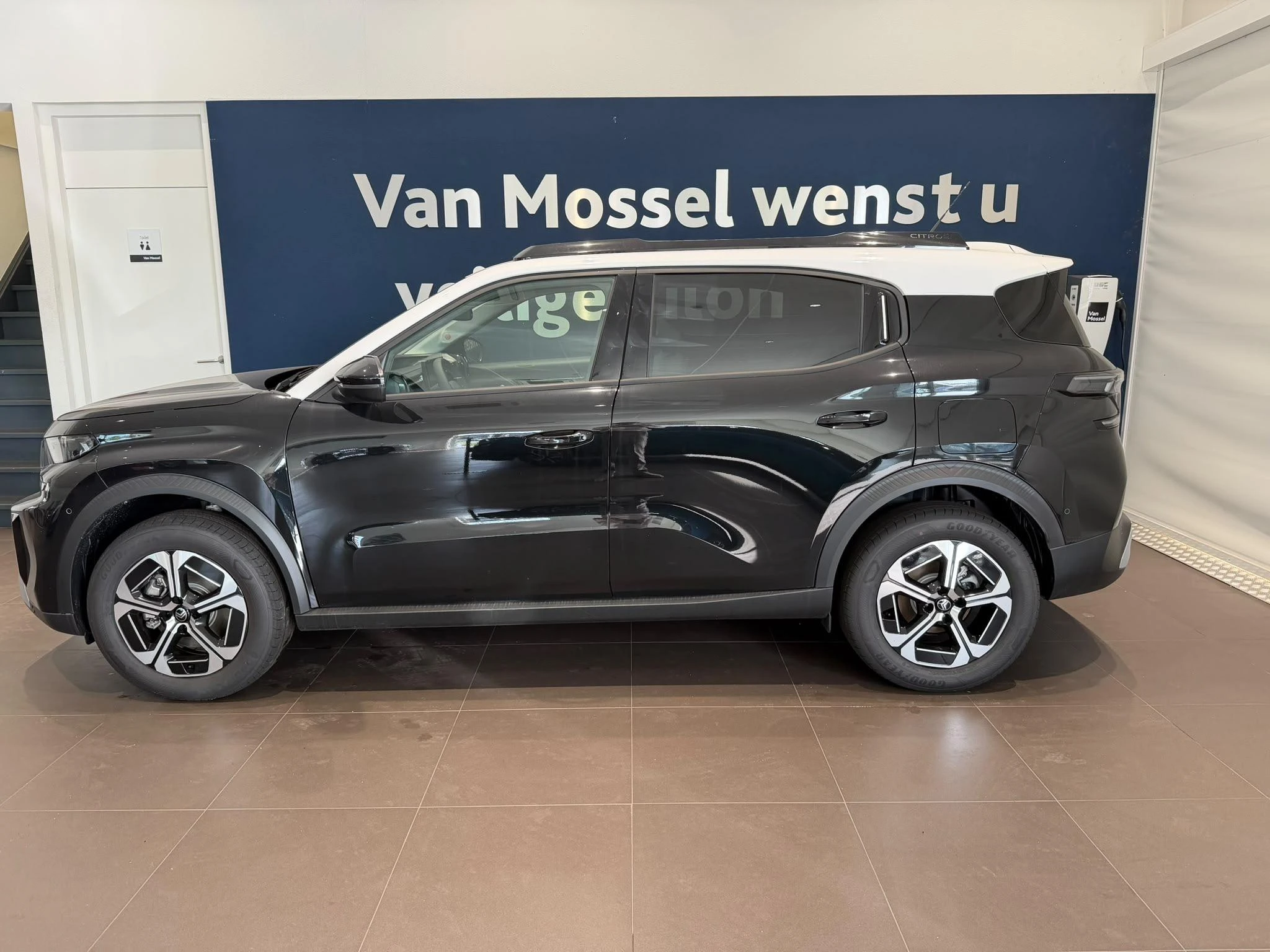 Citroën-ë-C3 Aircross-image-1