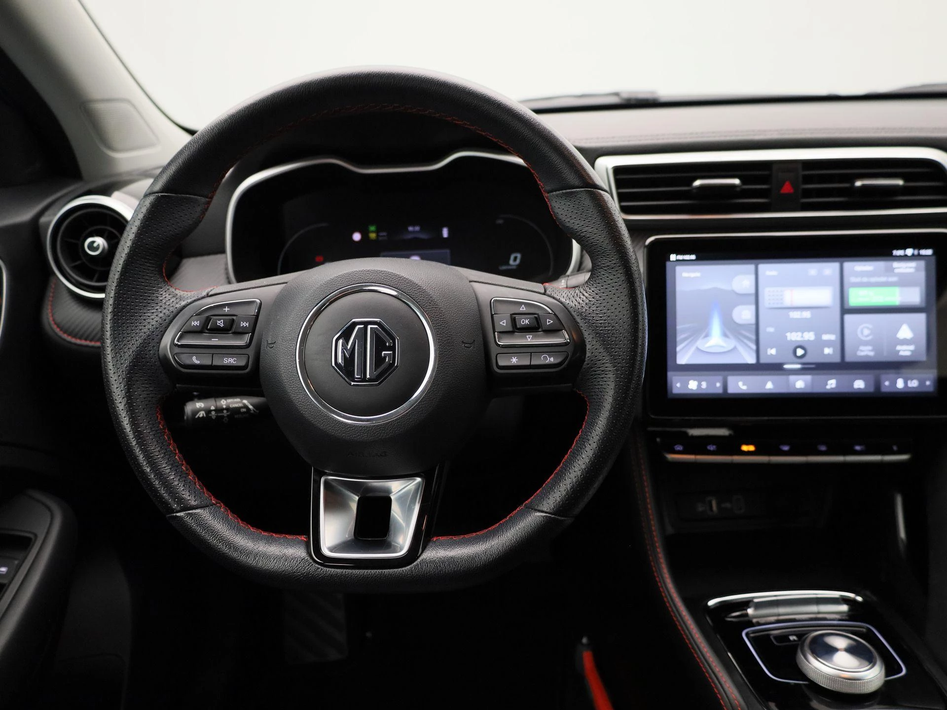 MG-ZS EV-image-6