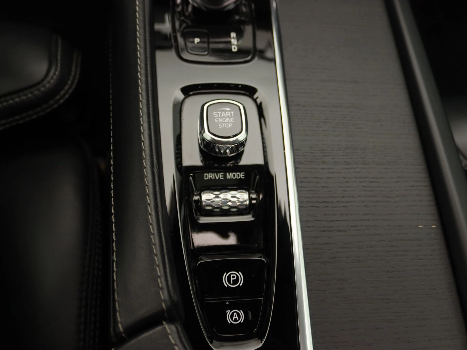 Volvo-XC90-image-11