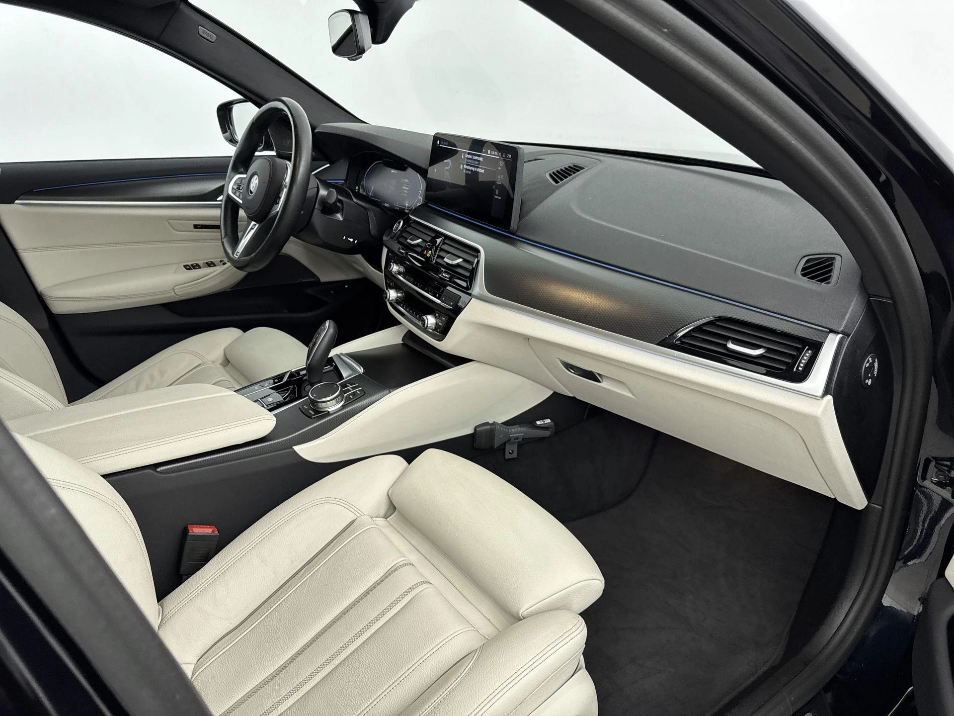 BMW-5 Serie-image-15