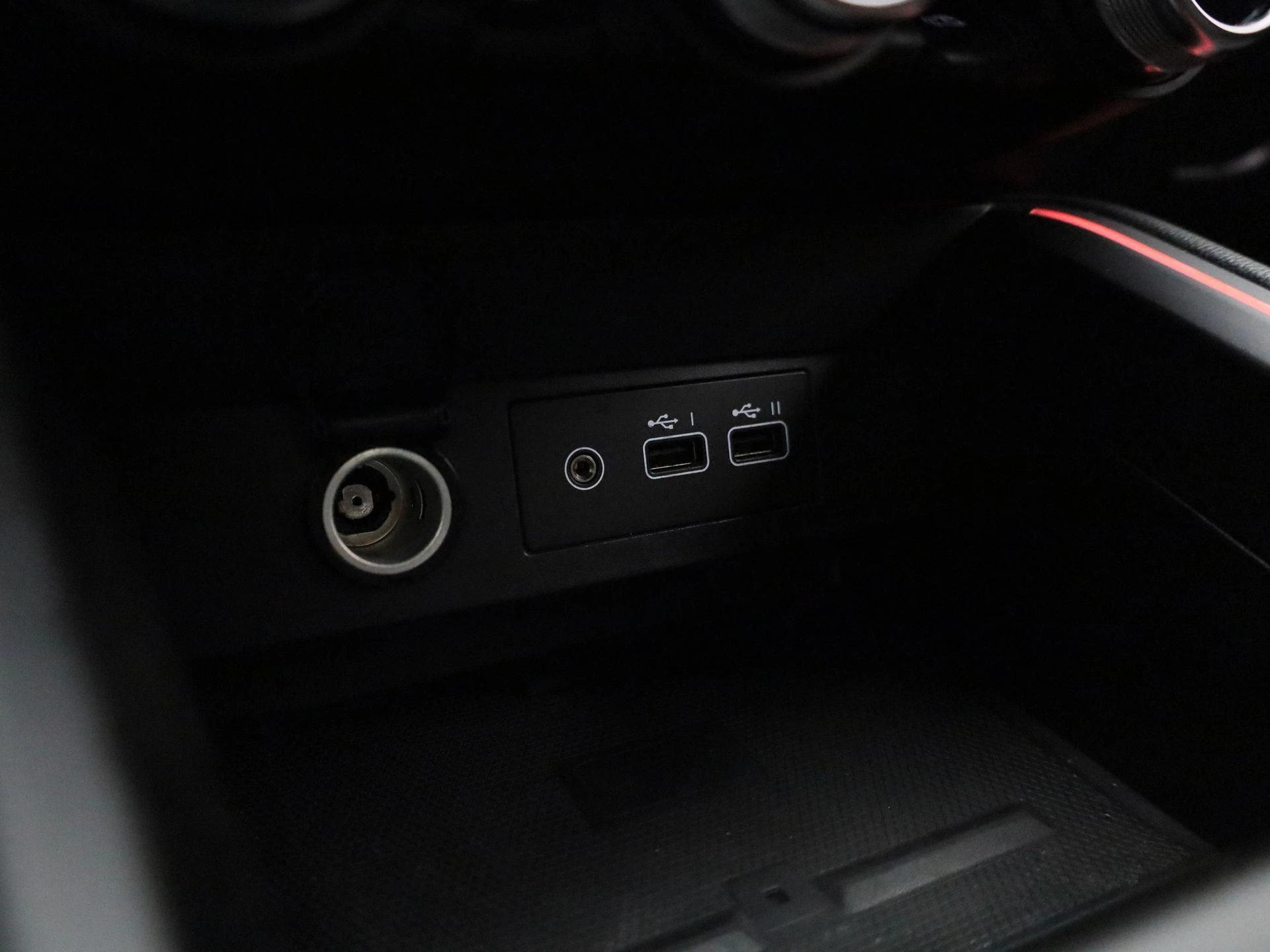 Renault-Clio-image-31