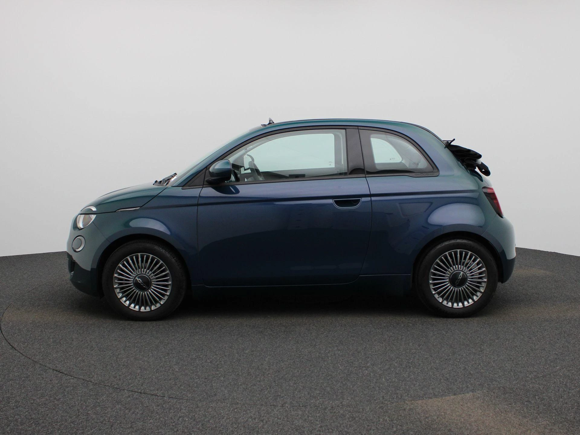 Fiat-500C-image-3