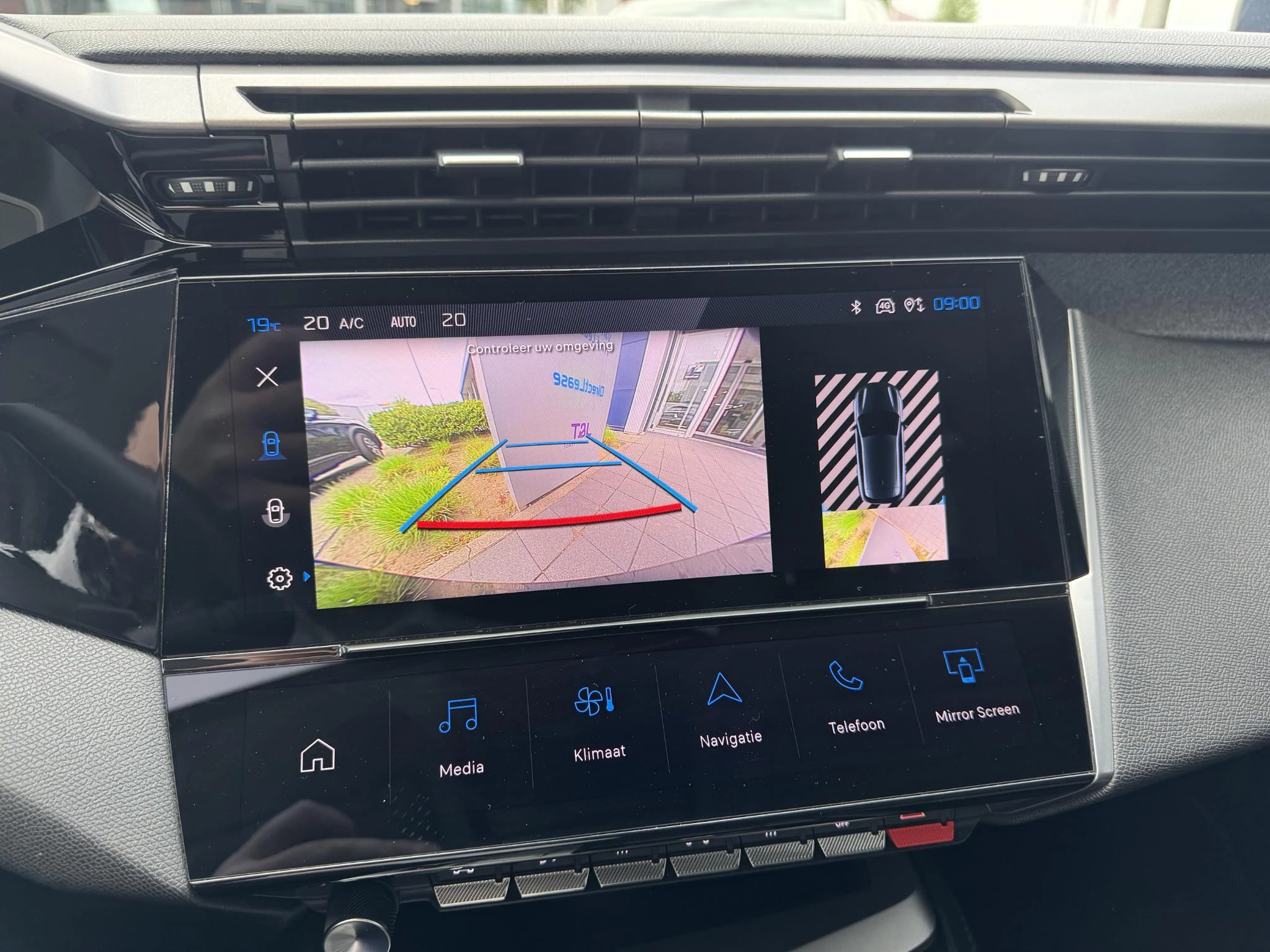 Peugeot-308-image-19