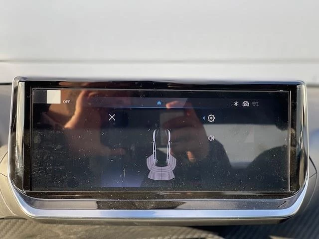 Peugeot-208-image-12