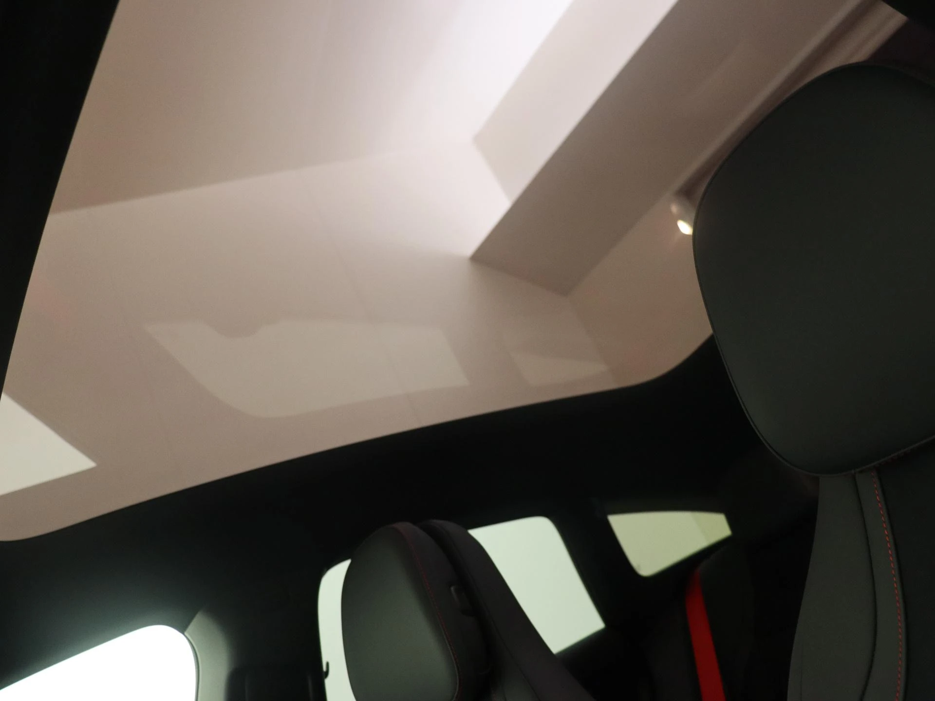 Mercedes-Benz-CLA-image-26