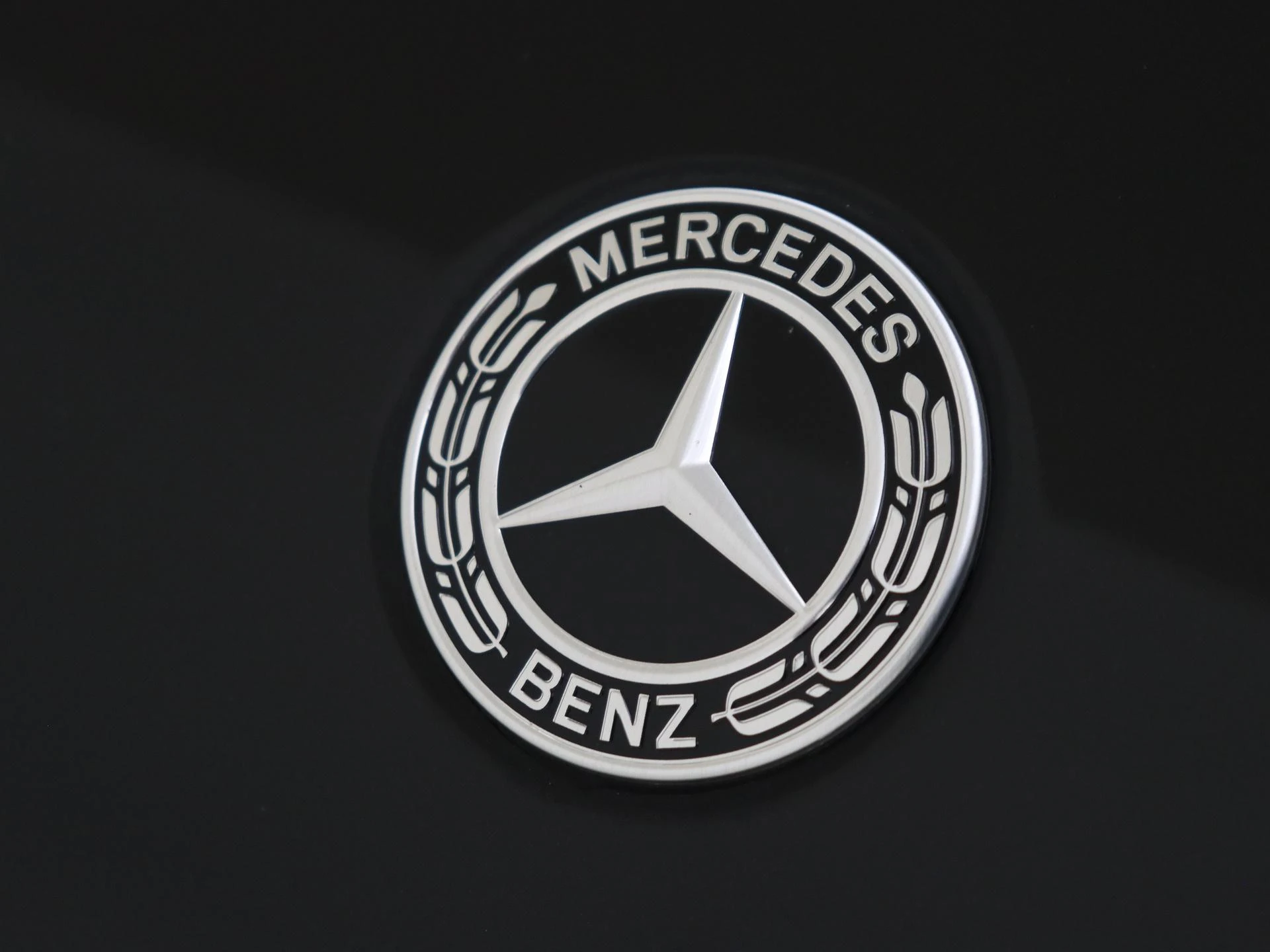 Mercedes-Benz-GLC-image-30