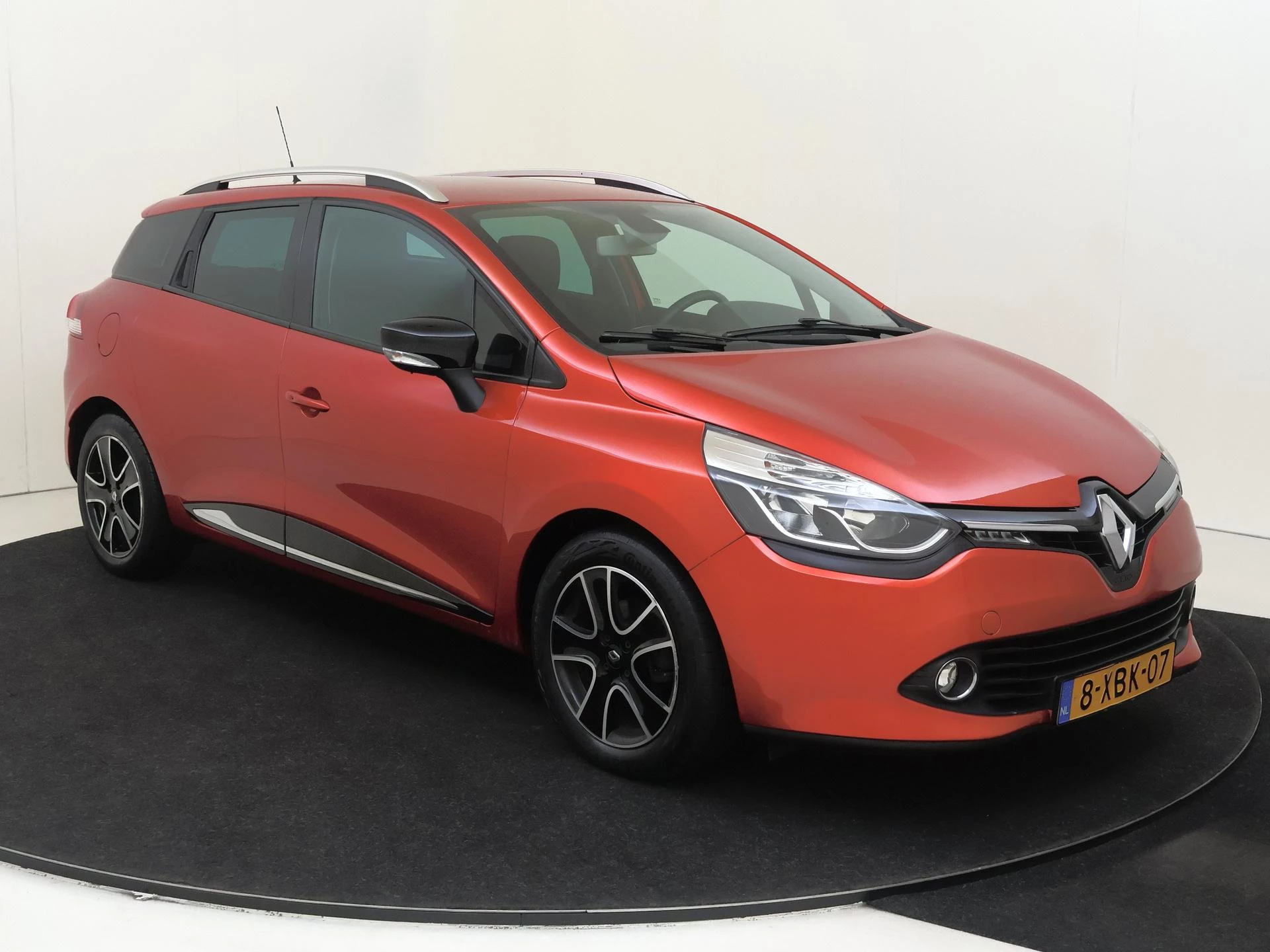 Renault-Clio-image-2