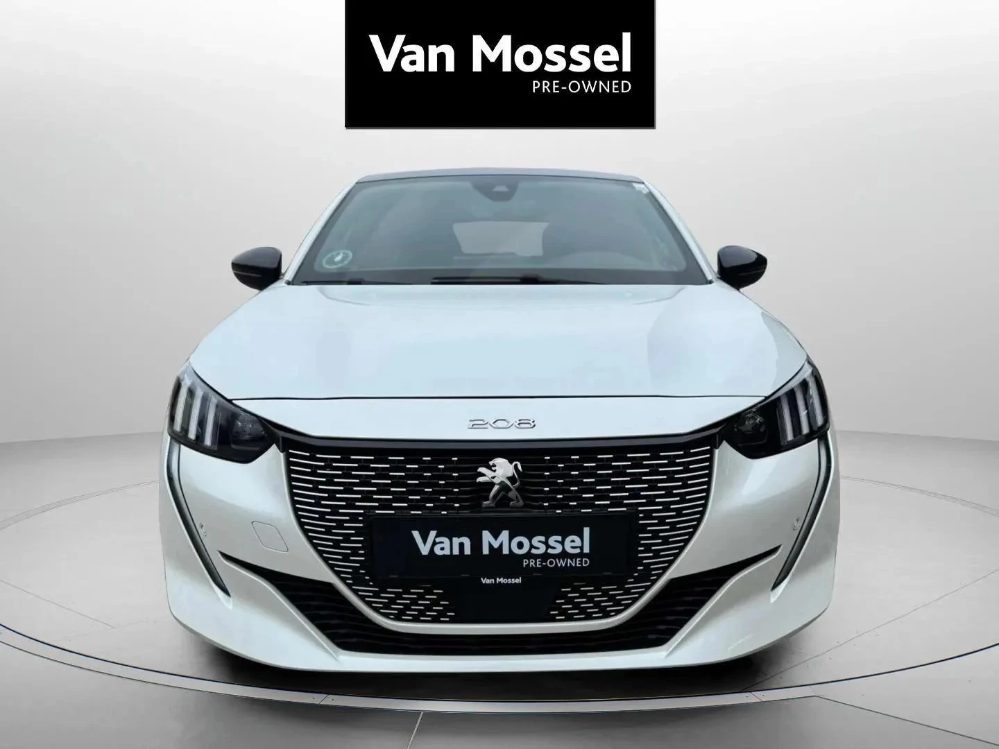 Peugeot-e-208-image-1