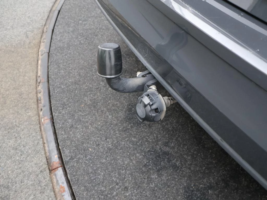 Volkswagen Golf VIII SW Golf Variant Life 1.0eTSI 110PK *AUTOMAAT*ACC*TREKHAAK*LANE ASSIST*PDC*VIRTUAL COCKPIT*...*