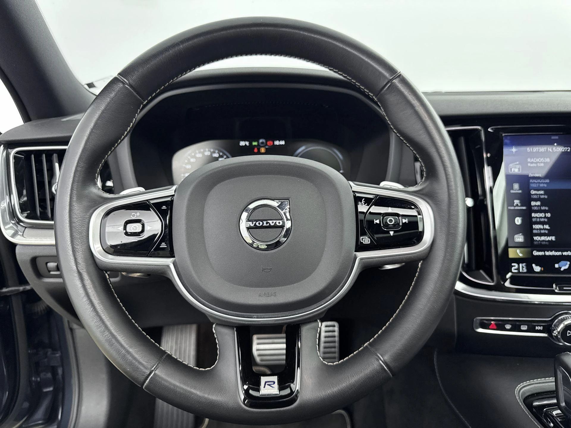 Volvo-V60-image-24