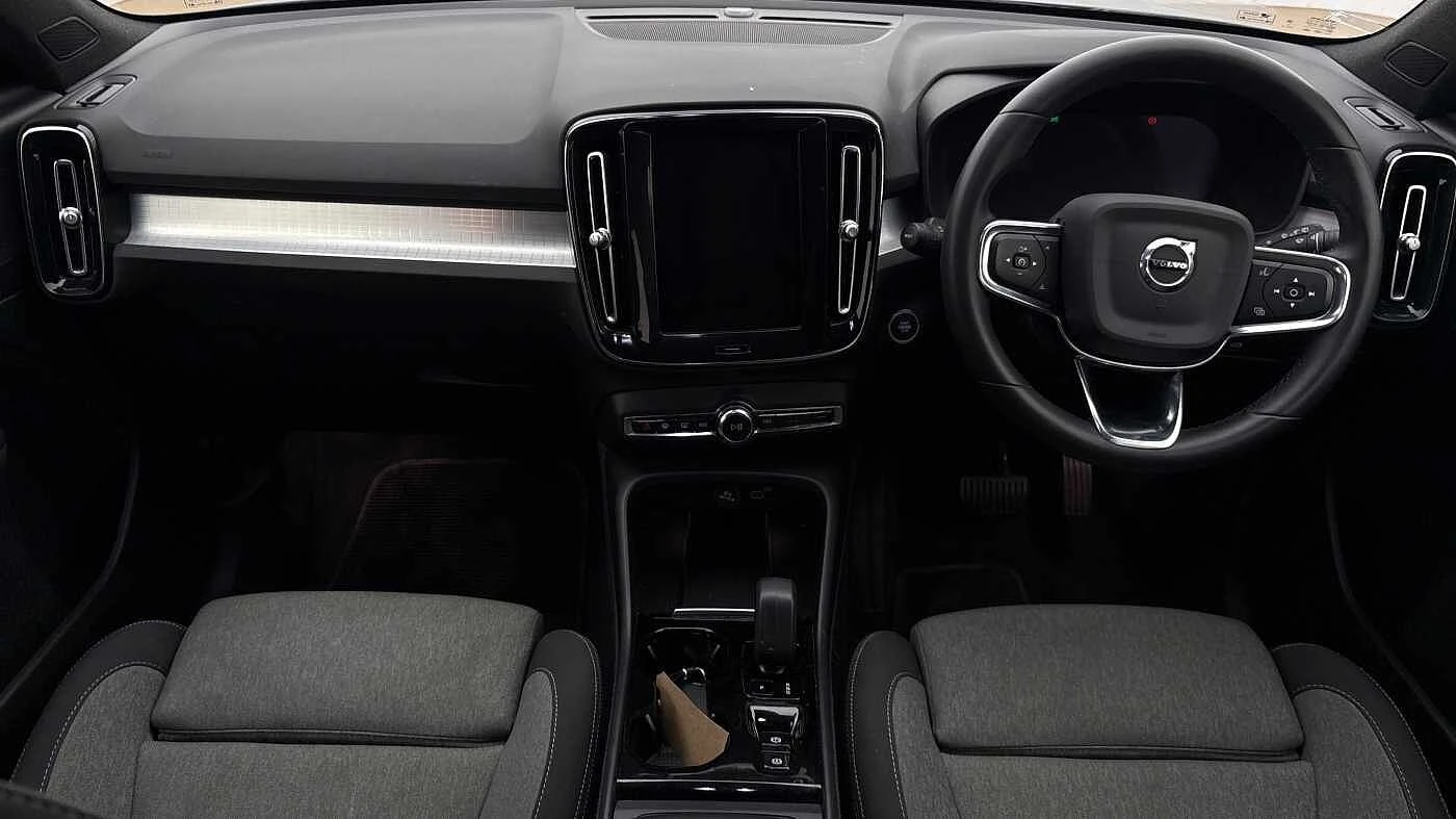 Volvo-XC40-image-3
