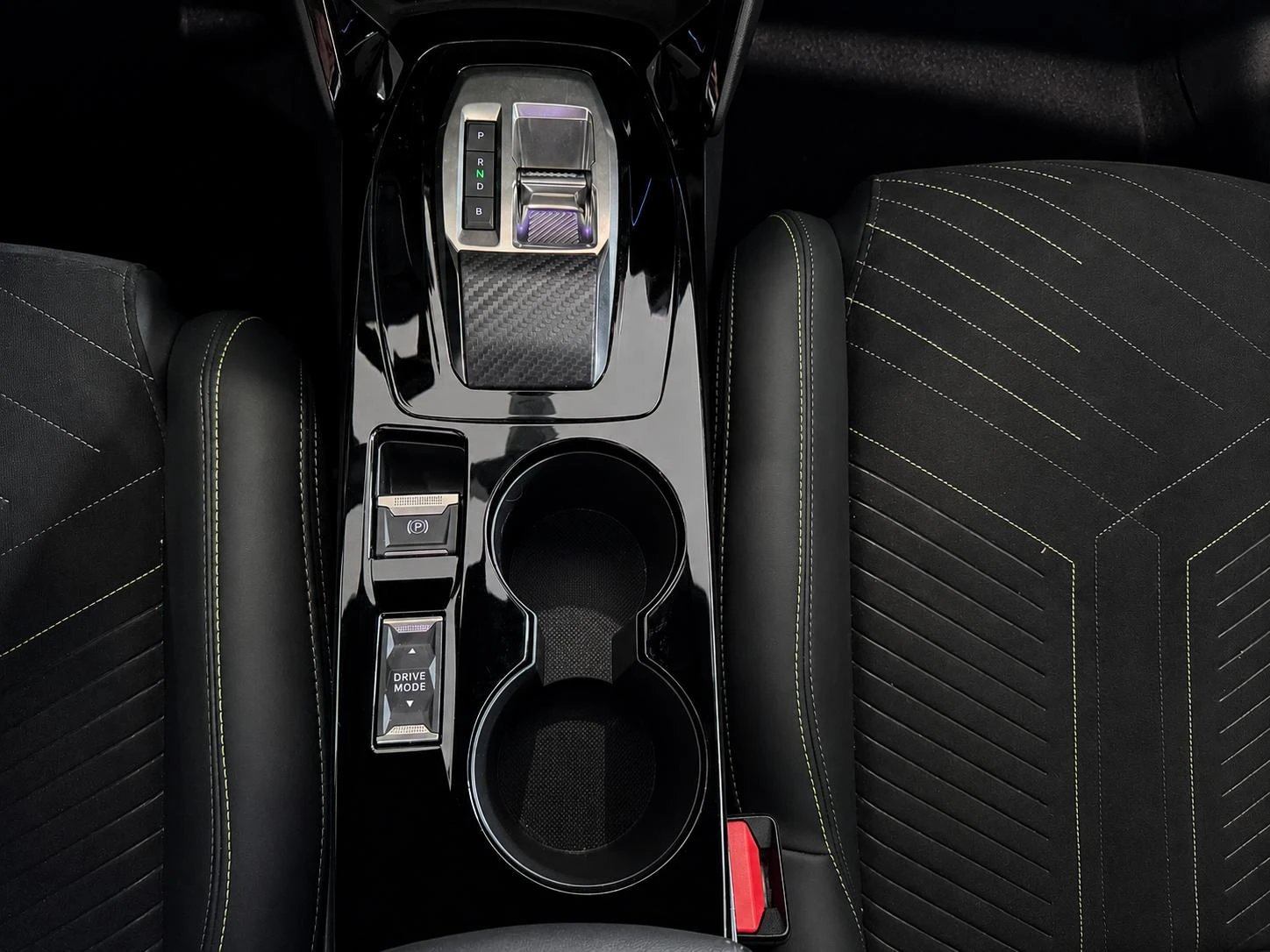 Peugeot e-208 EV GT 51 kWh