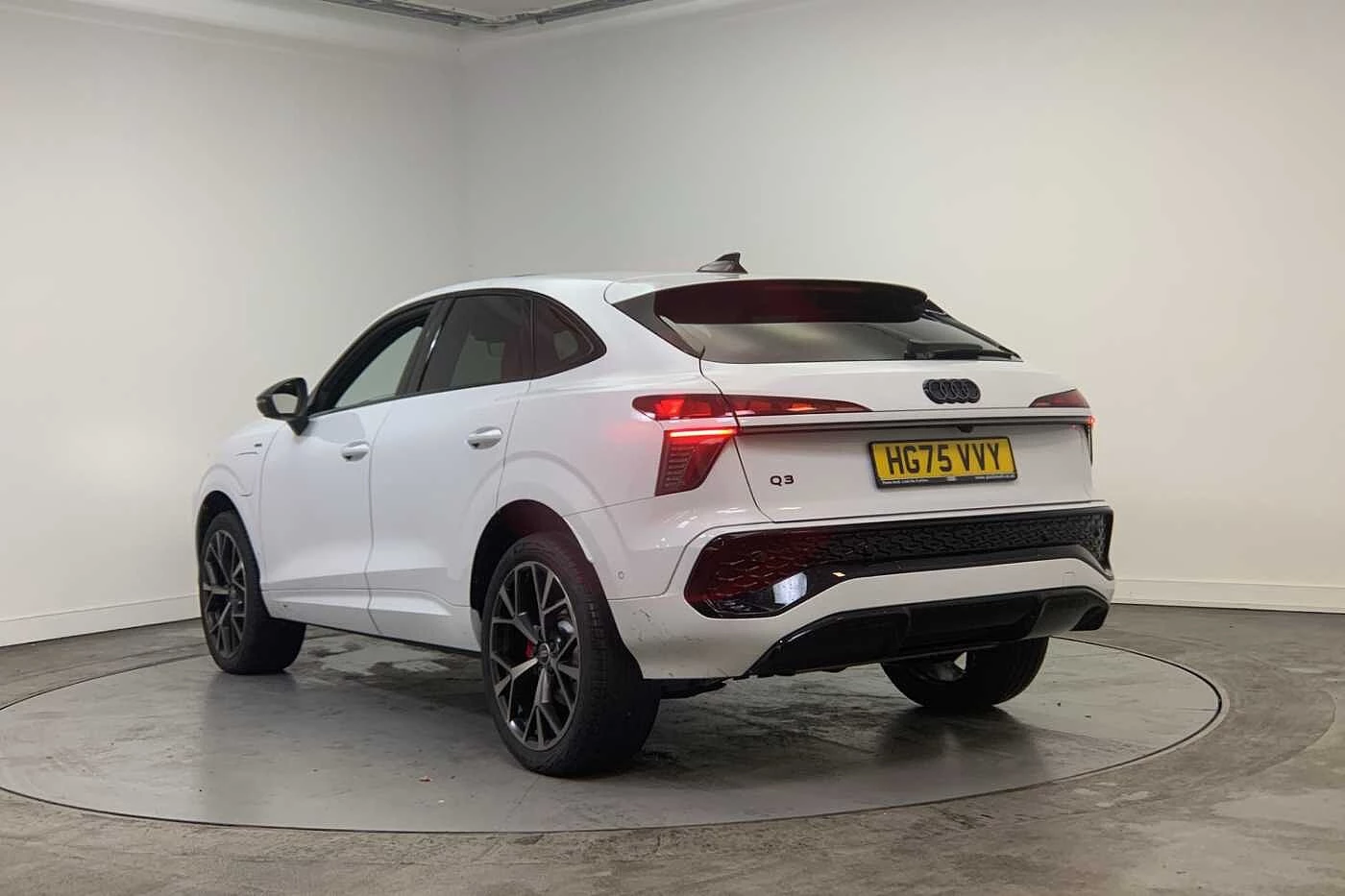 Audi-Q3-image-2