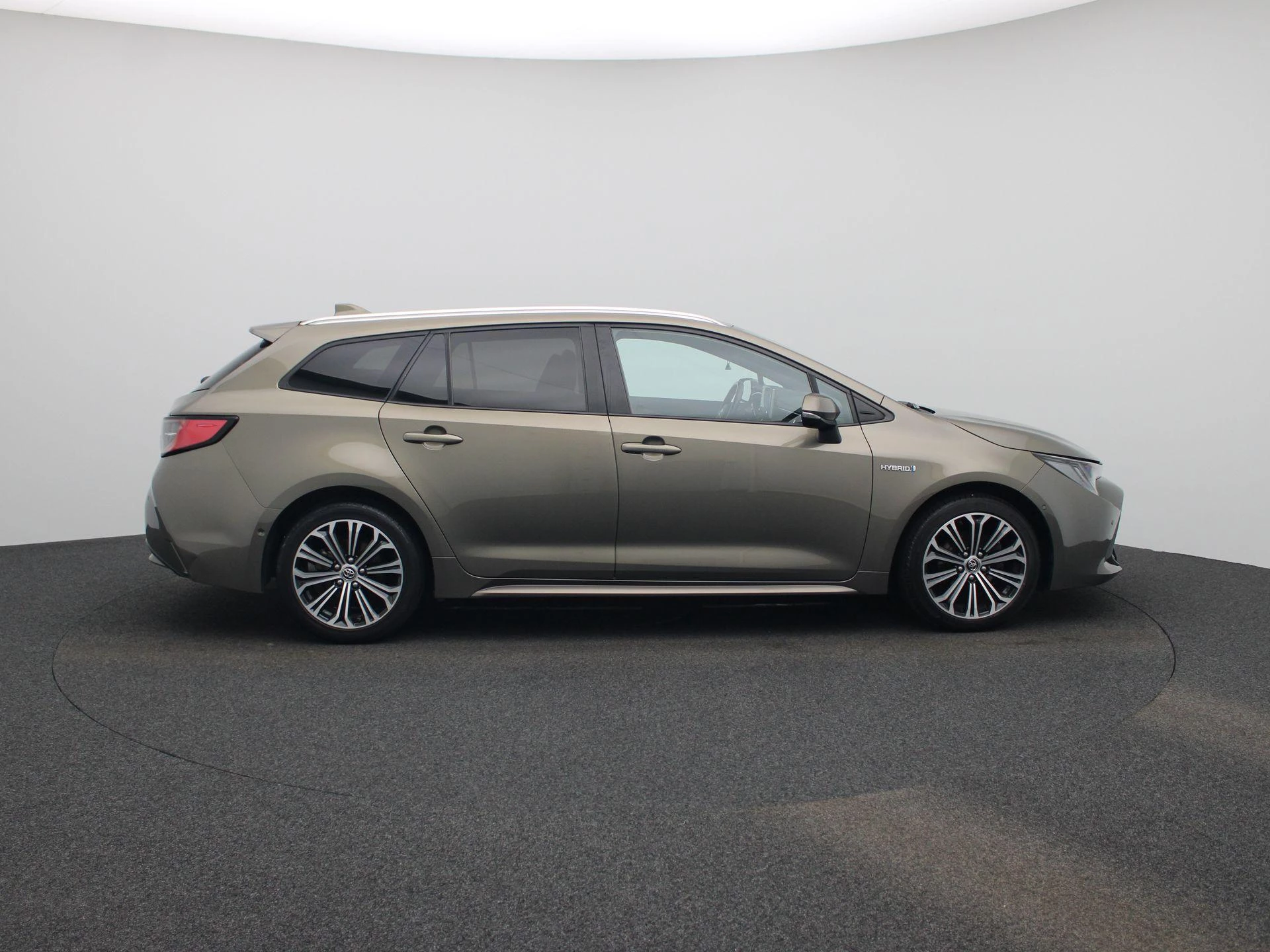 Toyota Corolla Touring Sports 1.8 Hybrid Business Intro