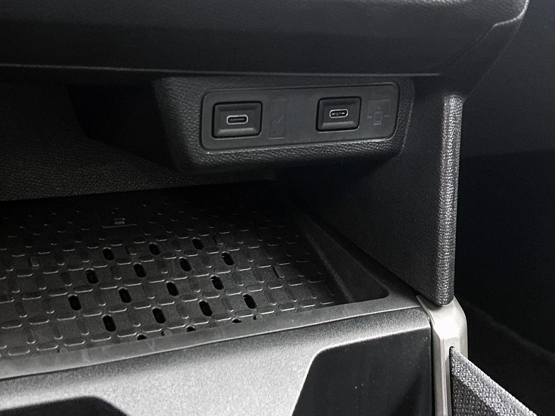 Opel-Frontera-image-33