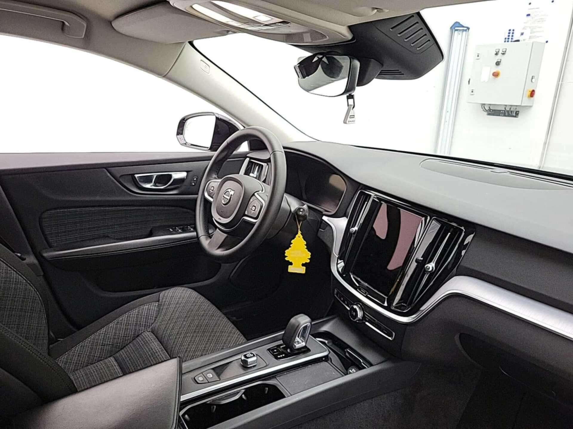 Volvo-V60-image-2