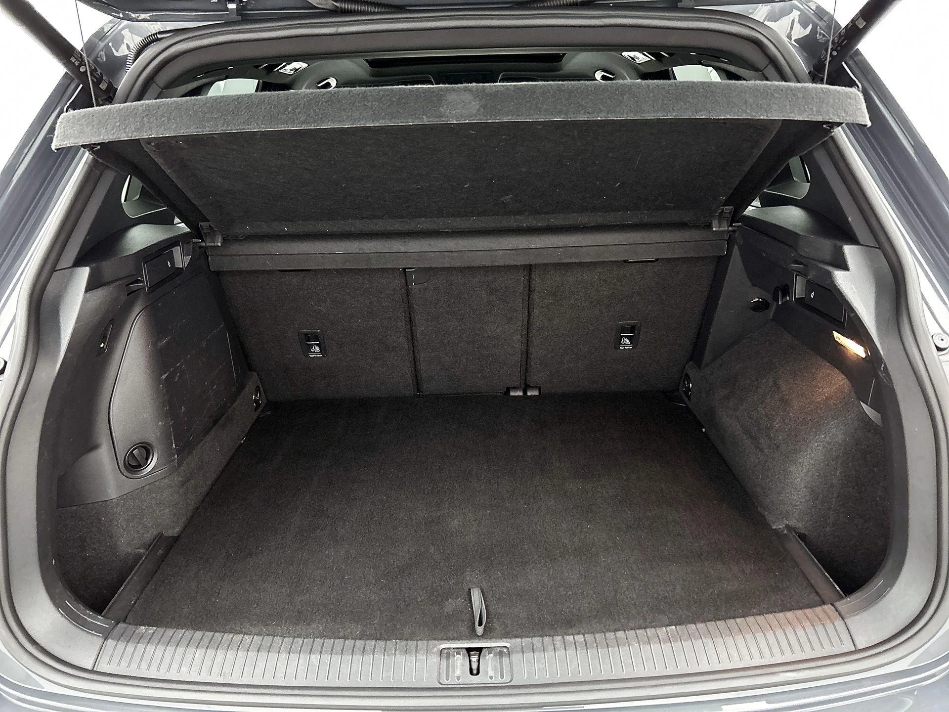 Volkswagen-Tiguan-image-14