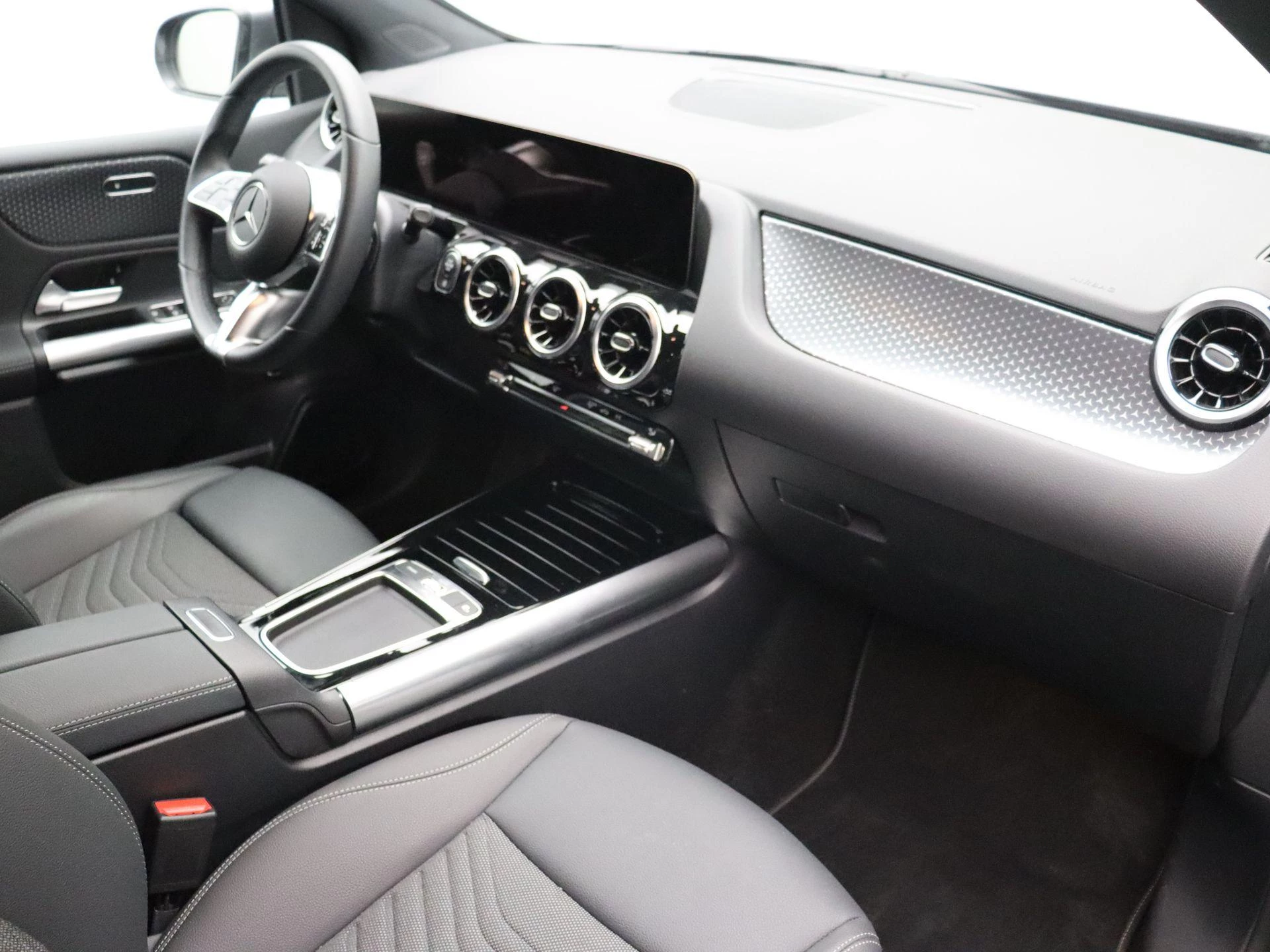 Mercedes-Benz B-Klasse 180 d Business Line + CARPLAY + CAMERA + SENSOREN +