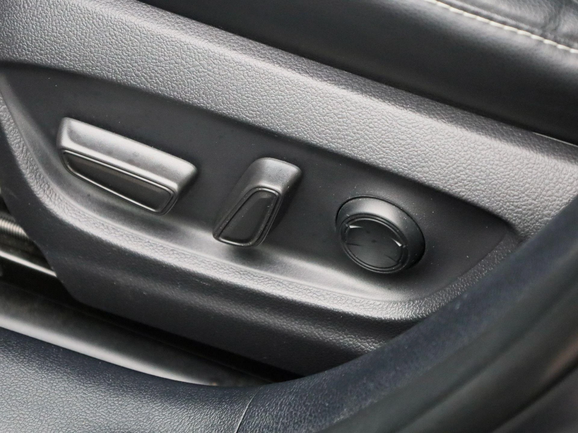 Toyota-Prius-image-34