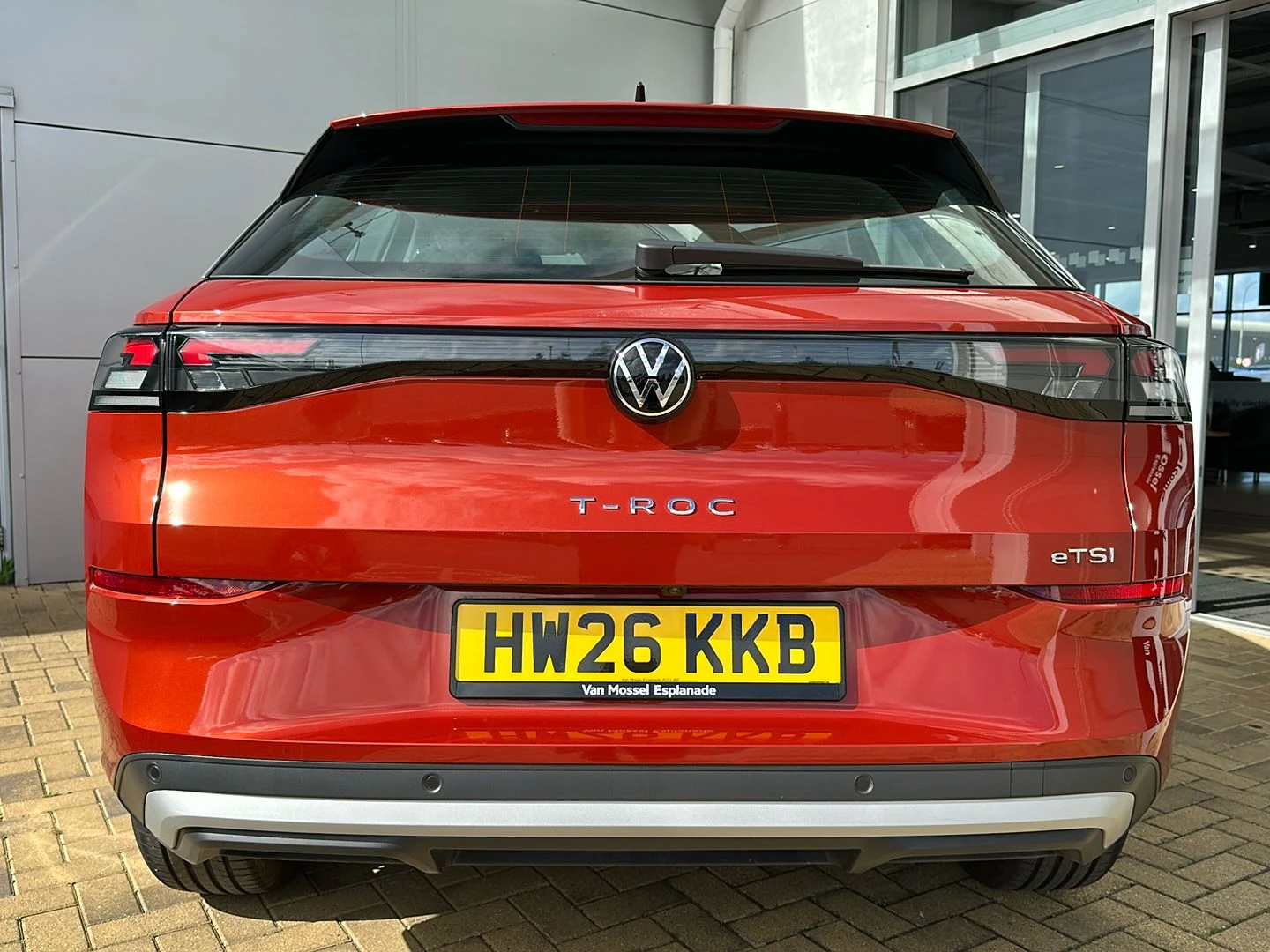 Volkswagen-T-Roc-image-5