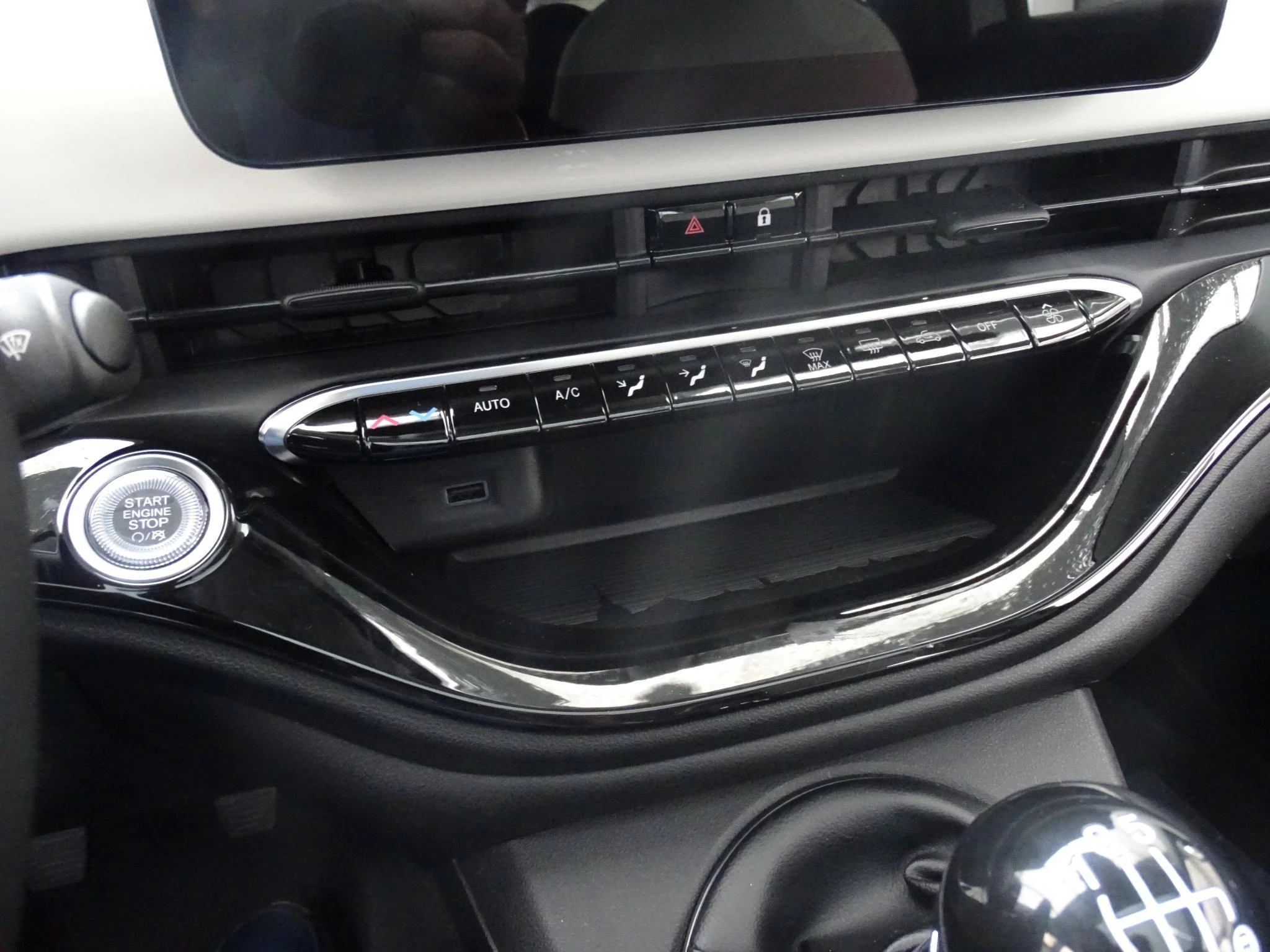 Fiat 500 1.0 Hybrid 48kW ICON