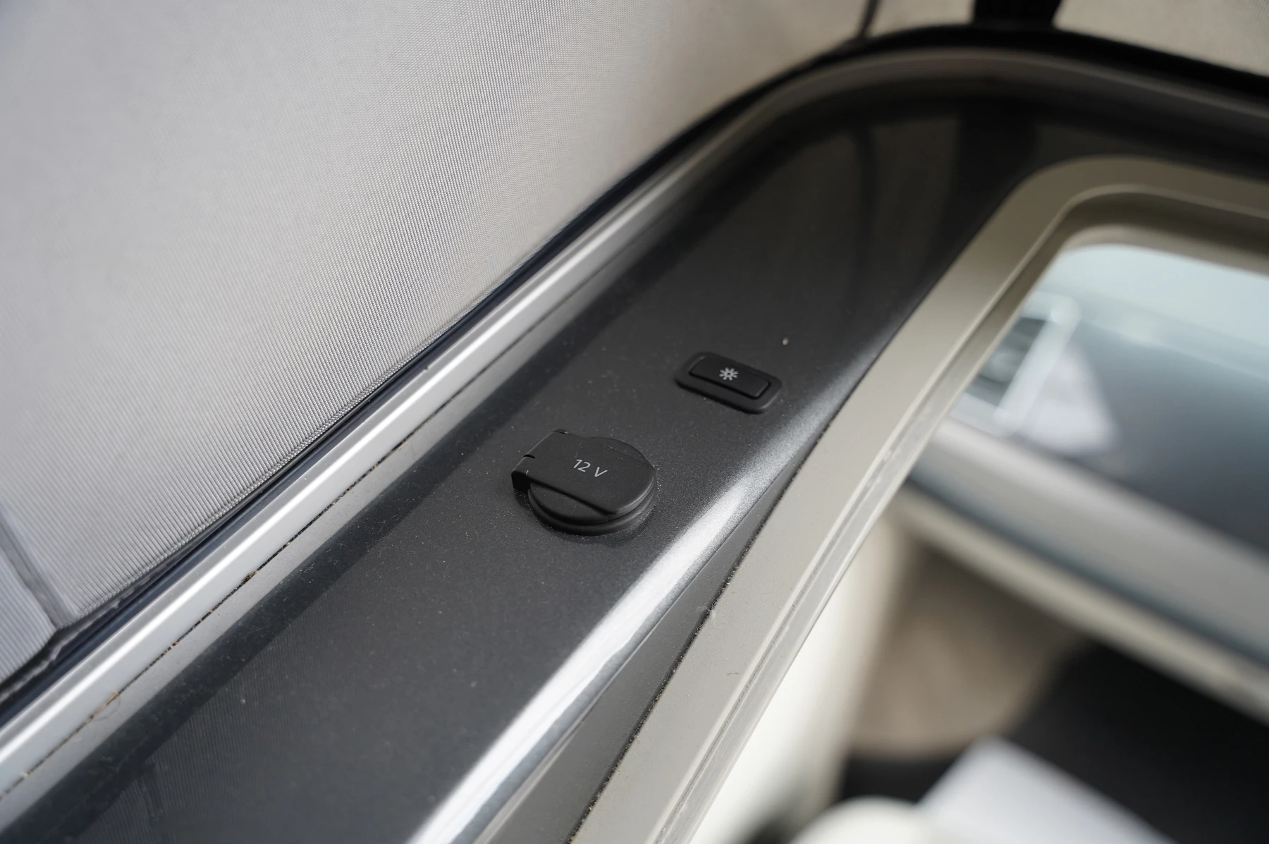 Volkswagen-California-image-28