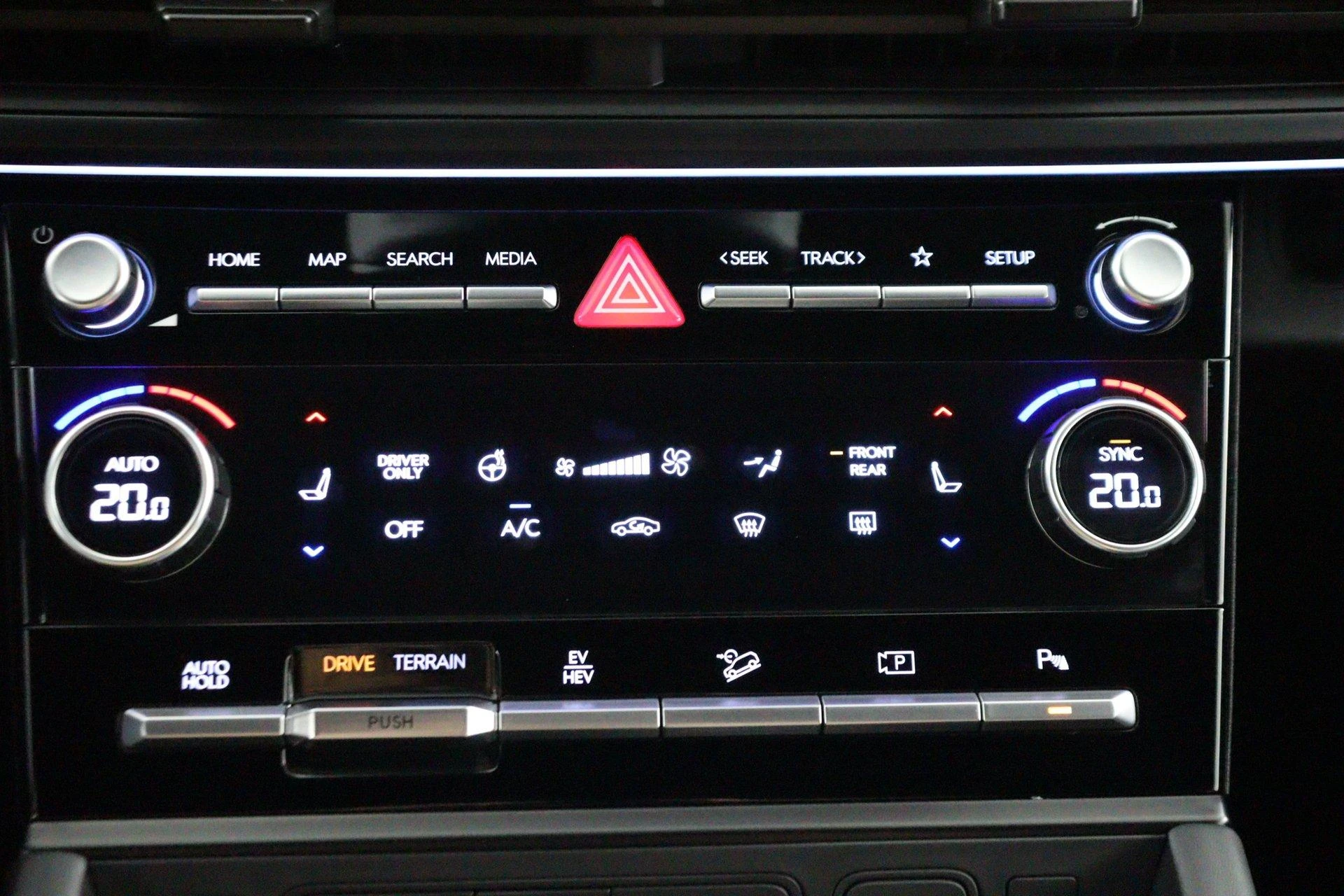 Hyundai-Santa Fe-image-23