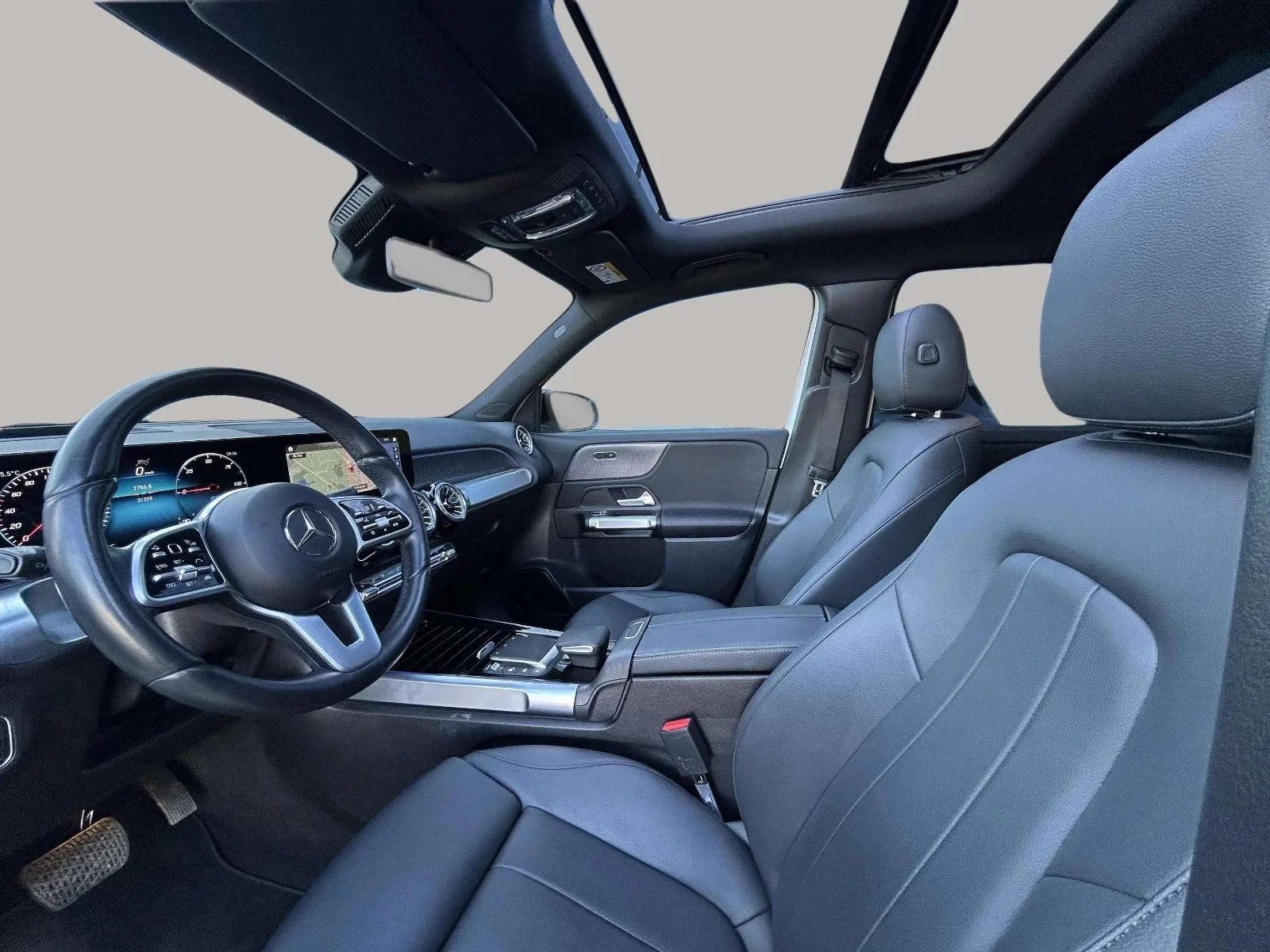 Mercedes-Benz-EQB-image-9