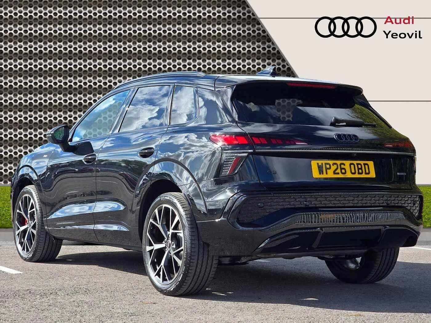 Audi-Q3-image-2