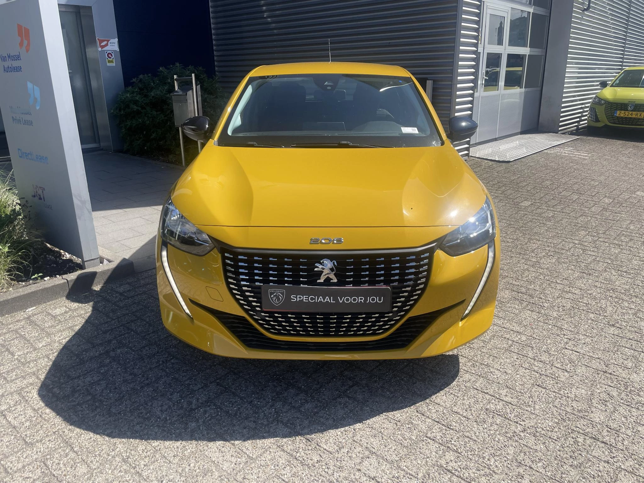 Peugeot-208-image-4