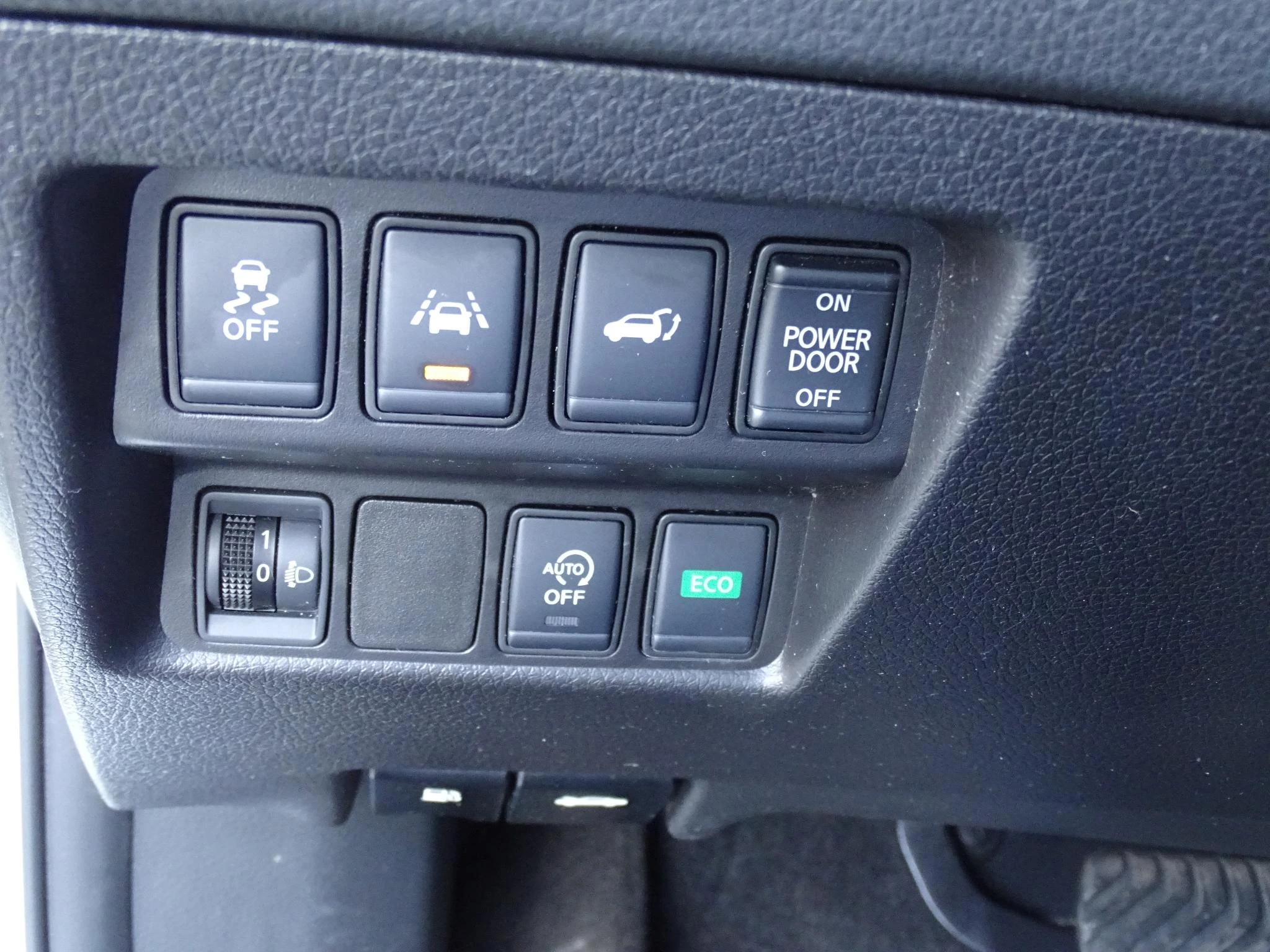 Nissan-X-Trail-image-24