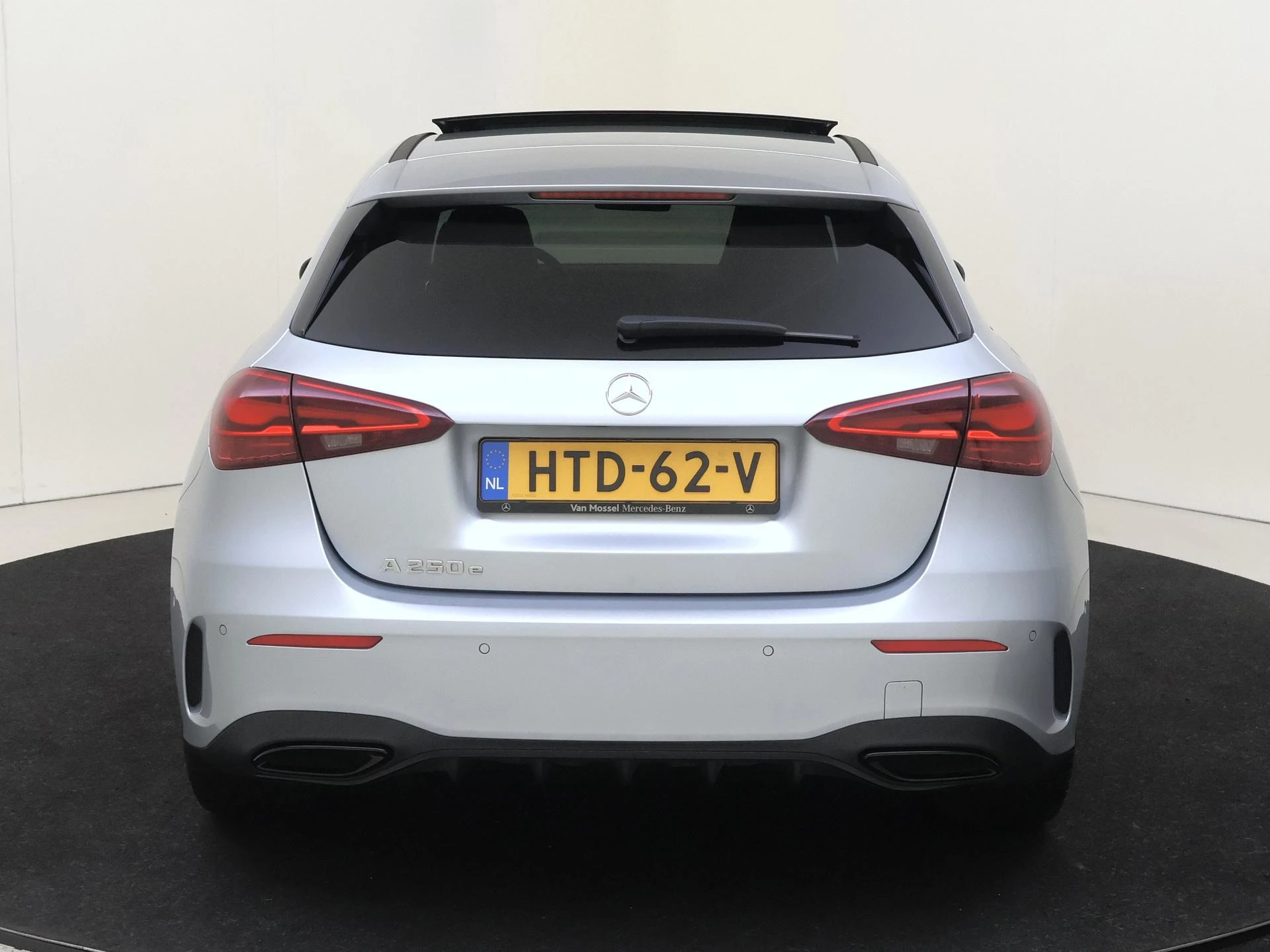 Mercedes-Benz A-Klasse 250 e Business Solution AMG