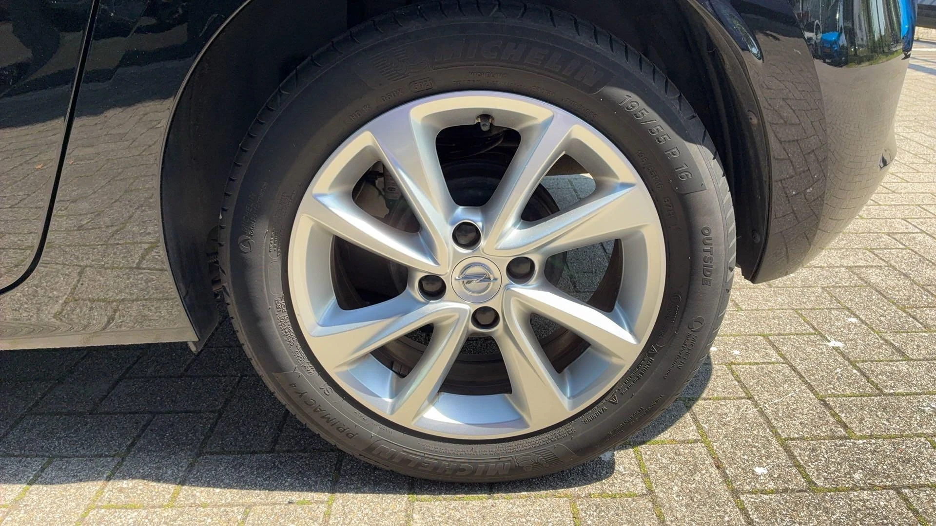 Opel Corsa 1.2 Elegance