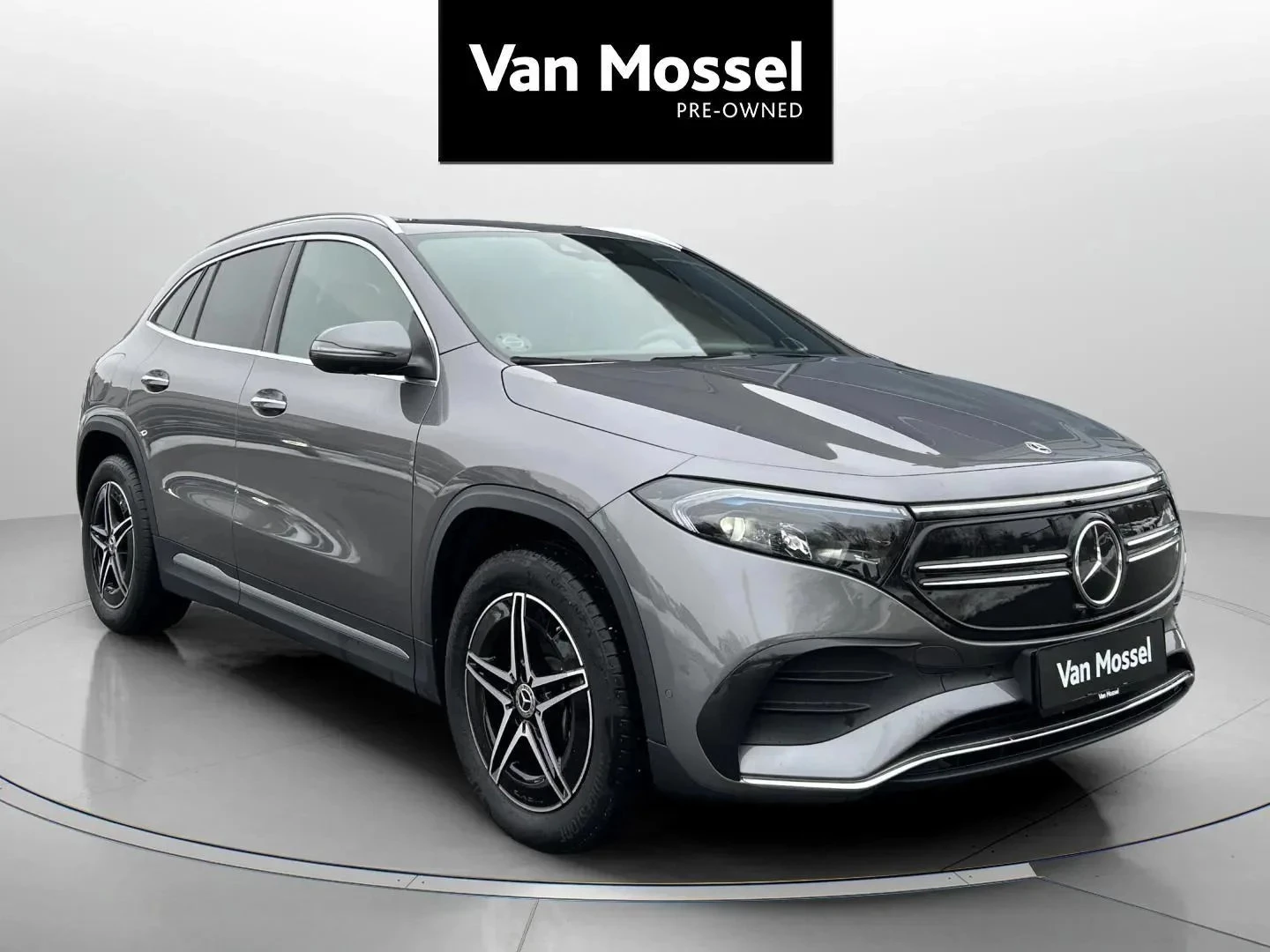 Mercedes-Benz-EQA-image-2