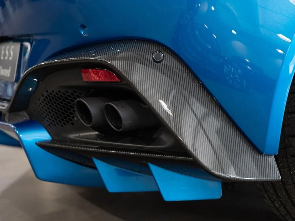 Aston Martin-V8 Vantage-image-20