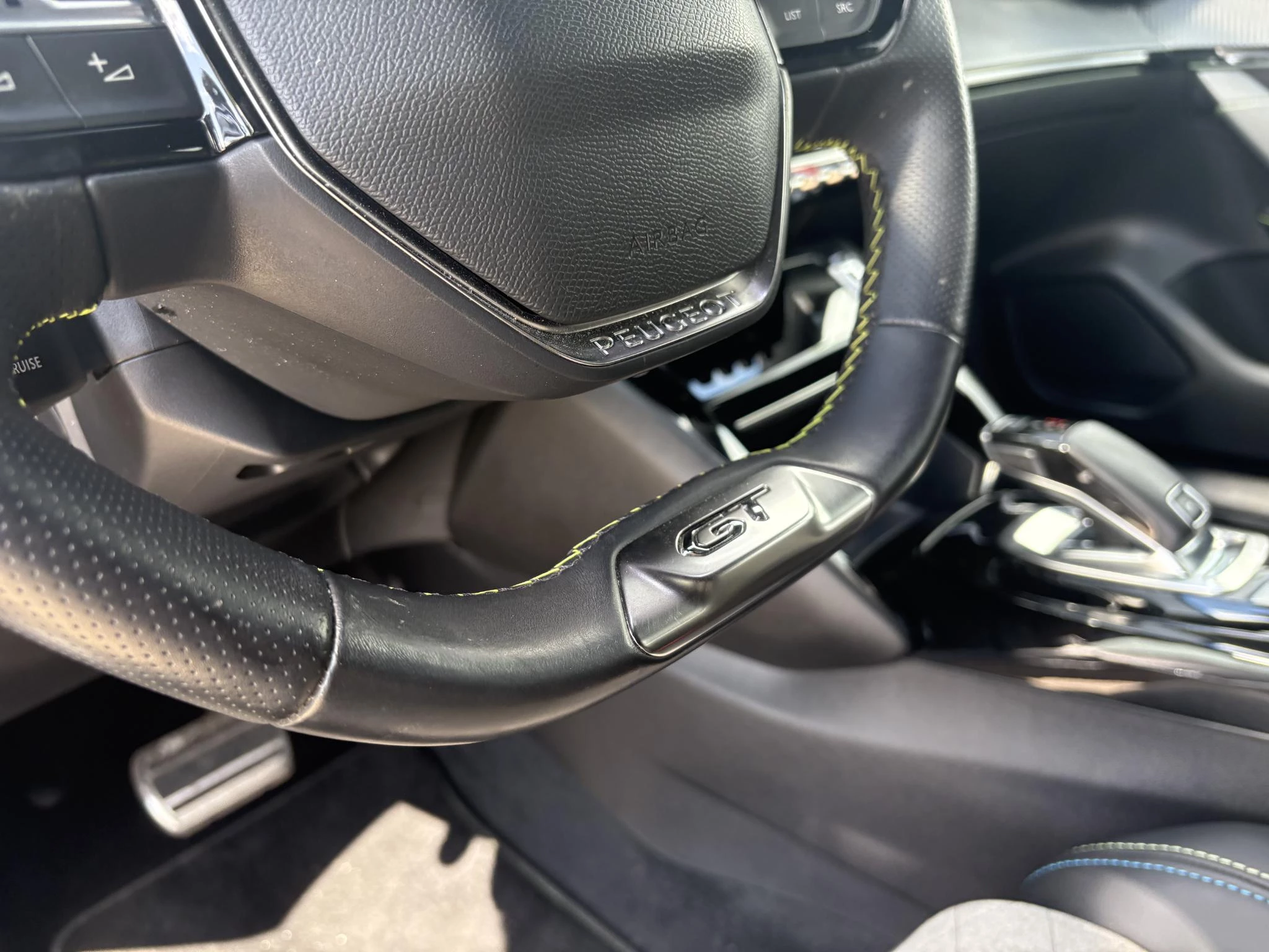 Peugeot-208-image-7
