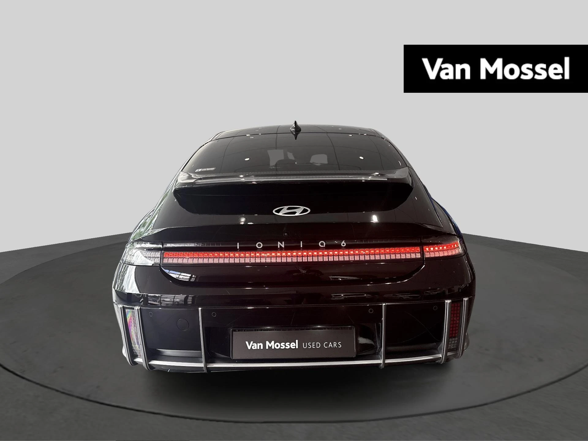 Hyundai-IONIQ 6-image-2