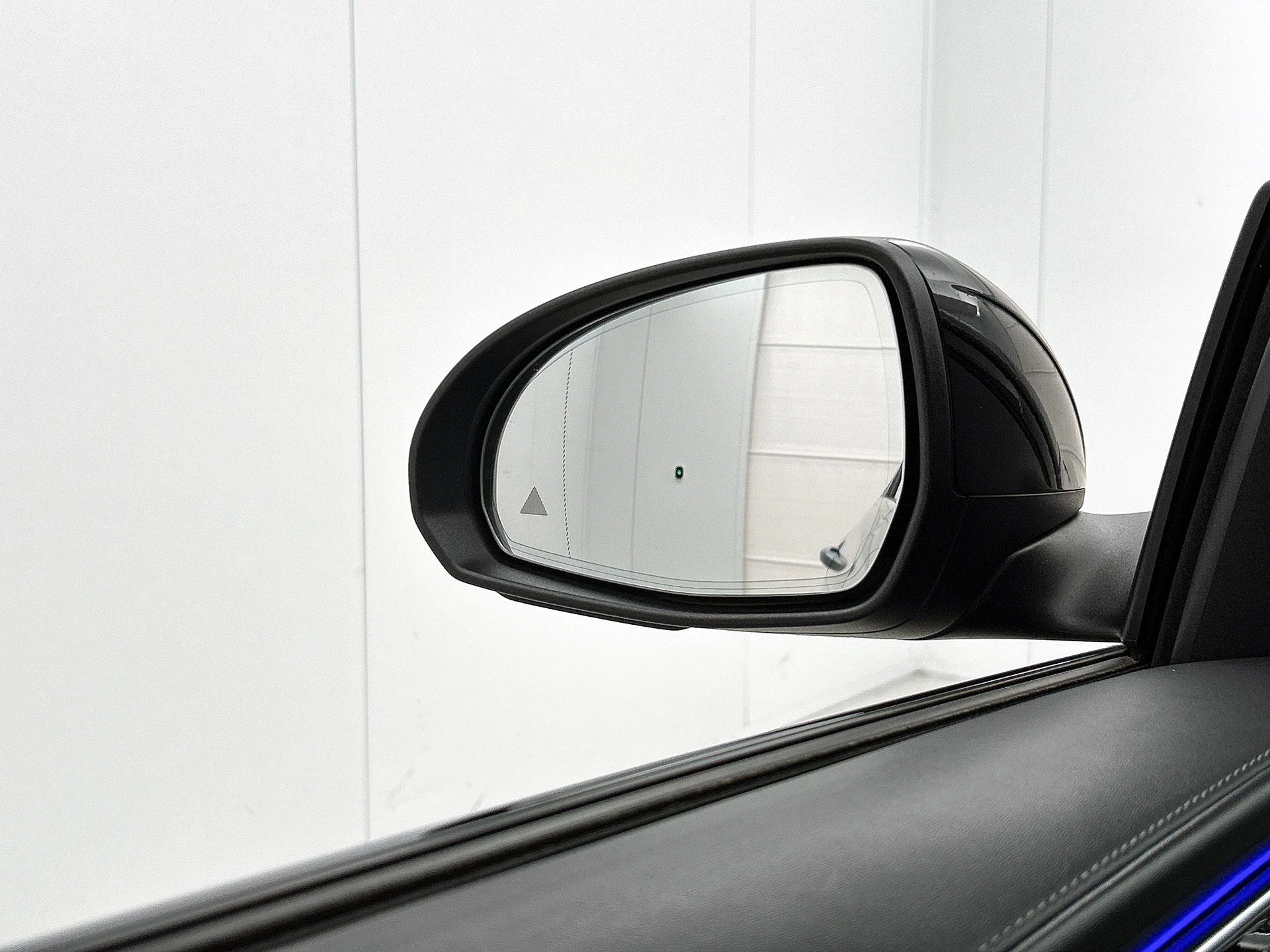 Mercedes-Benz-C-Klasse-image-23