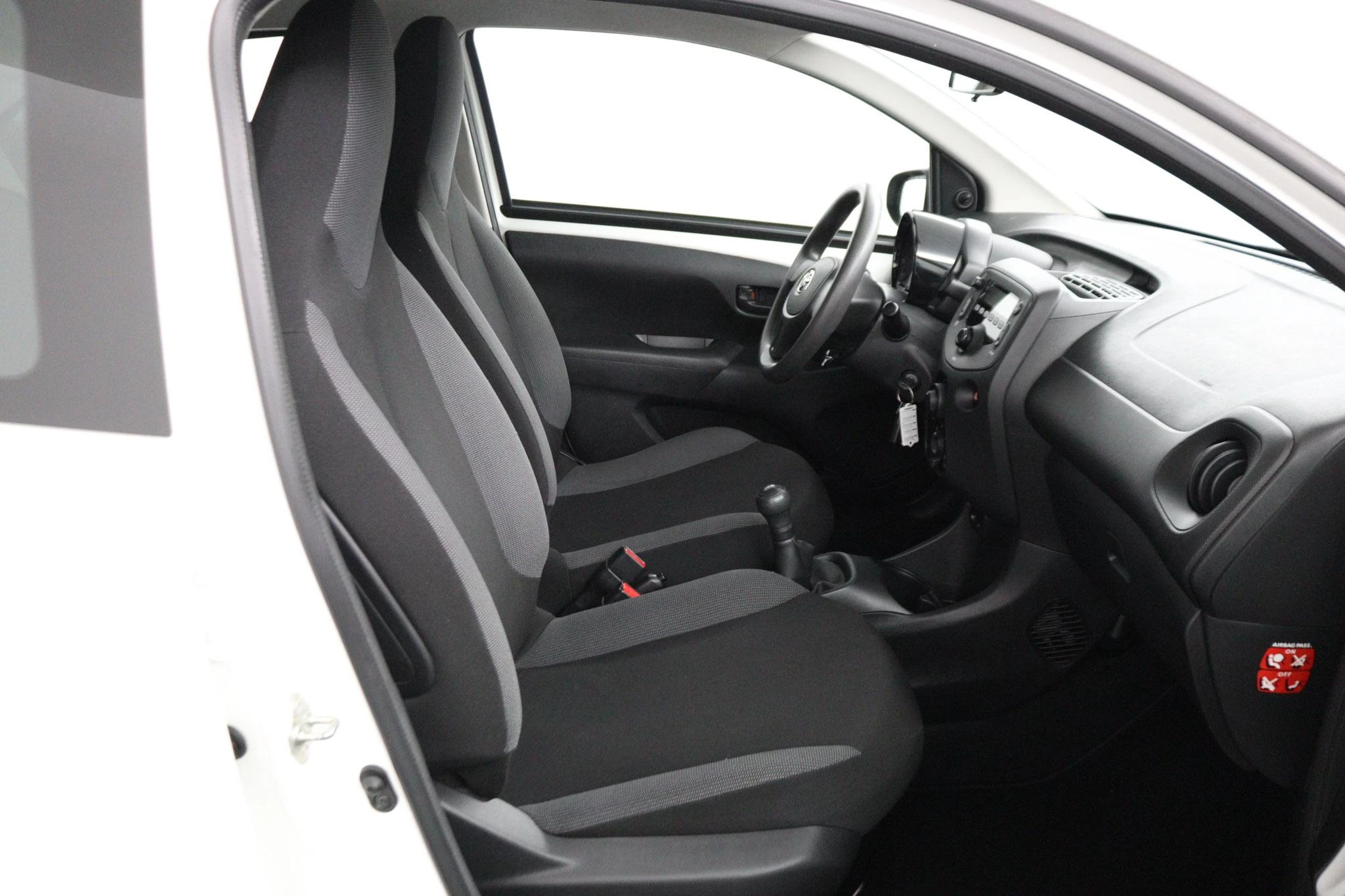 Toyota Aygo 1.0 VVT-i x-now |